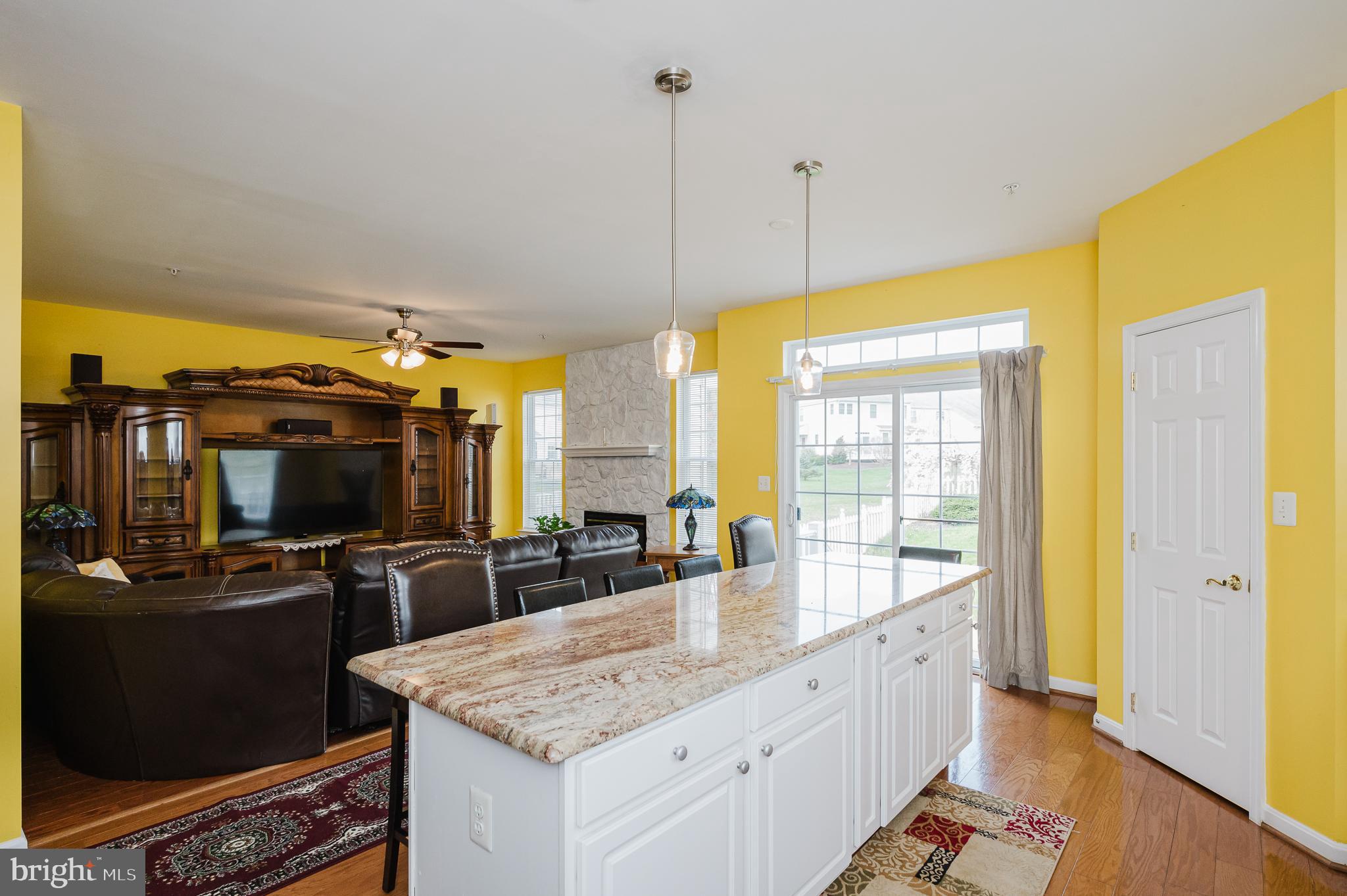 DEER SPRING - Residential