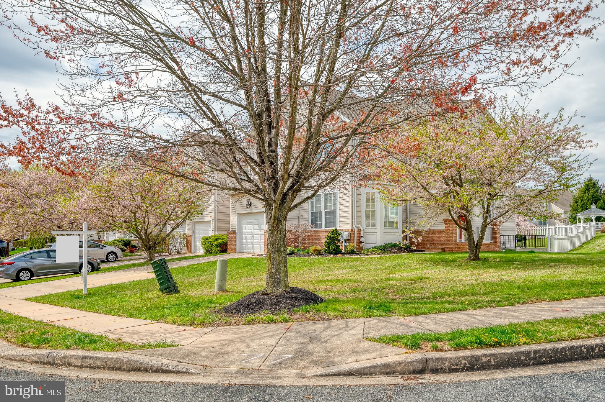 DEER SPRING - Residential