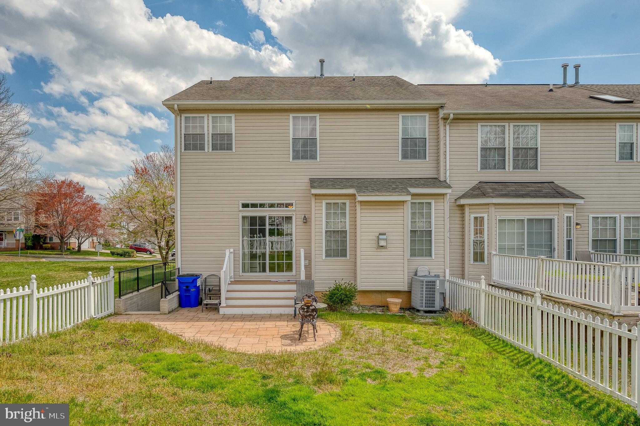 DEER SPRING - Residential