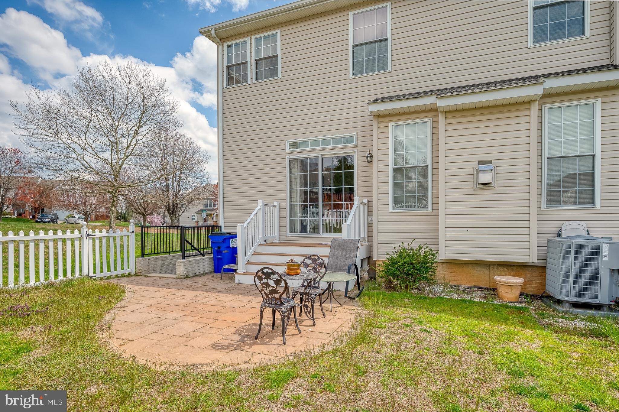 DEER SPRING - Residential