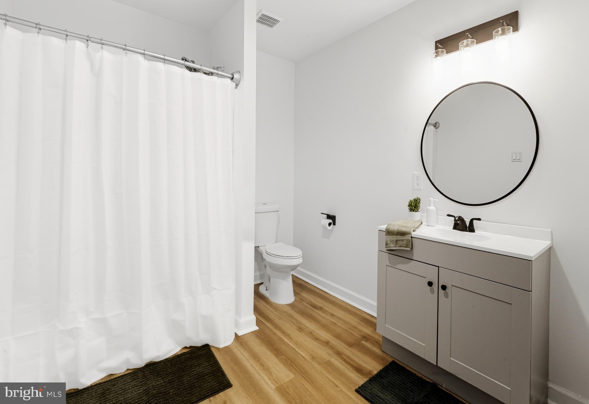 1230 TRISTRAM CIRCLE