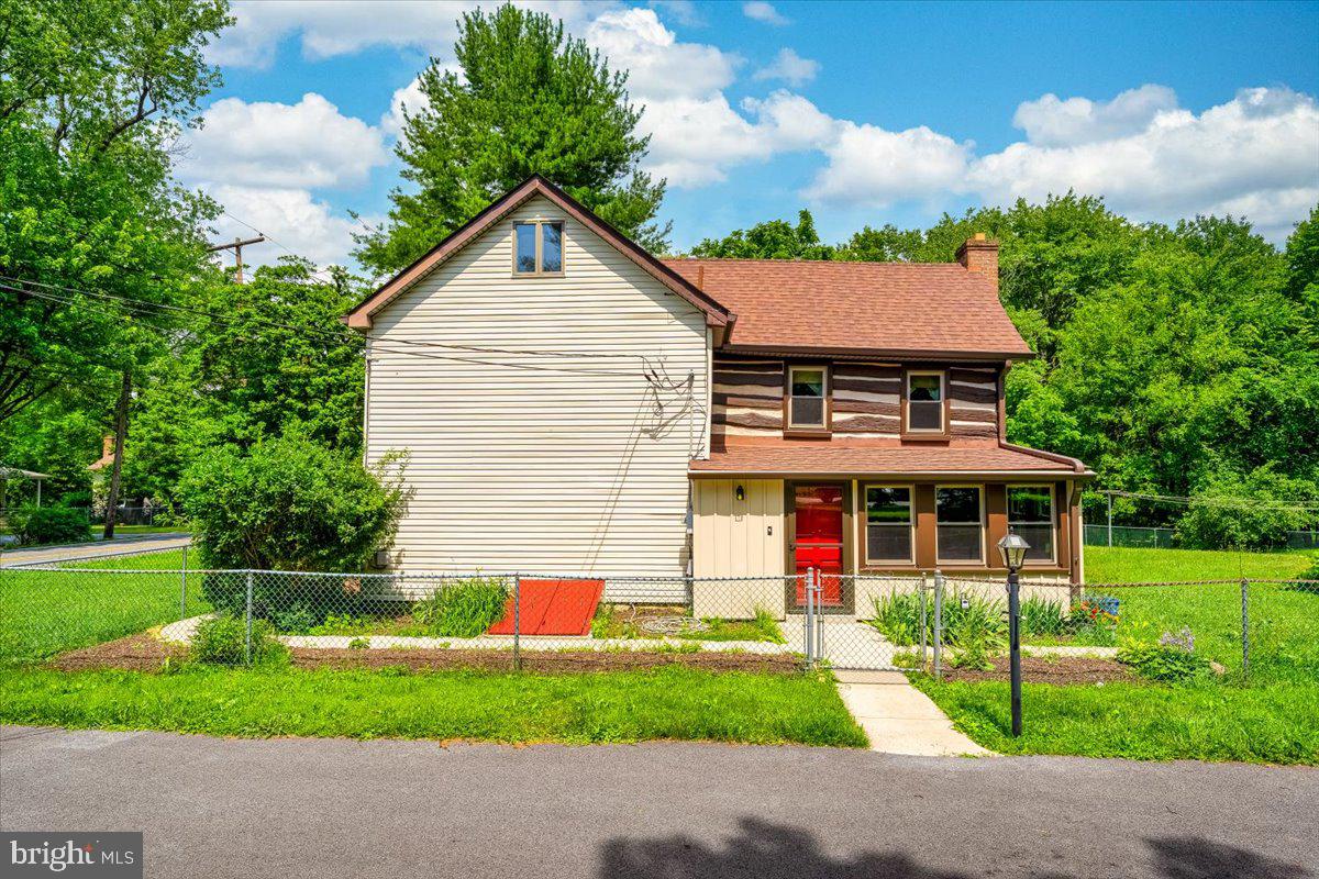 MOUNTAINDALE - Residential