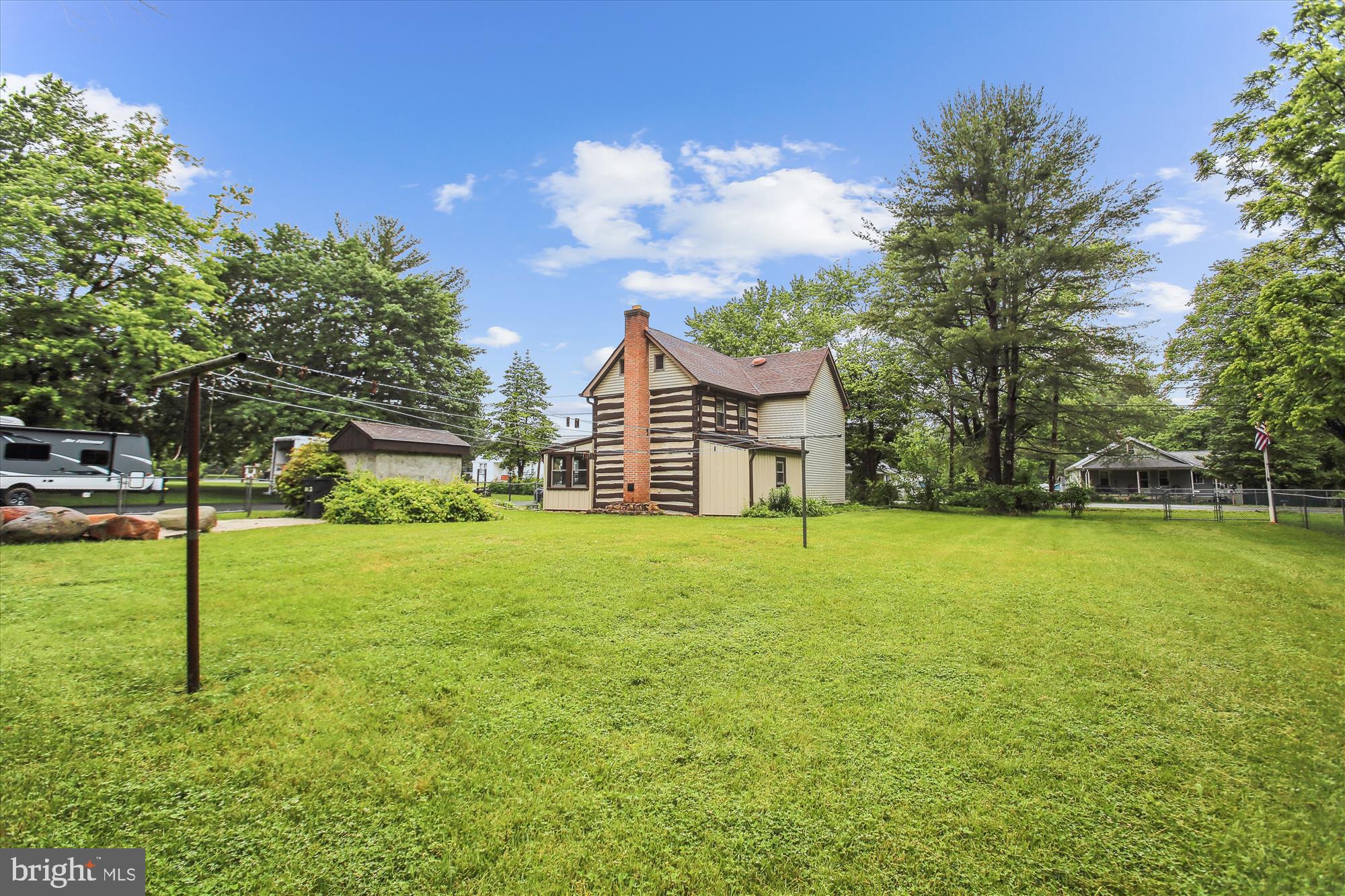 MOUNTAINDALE - Residential