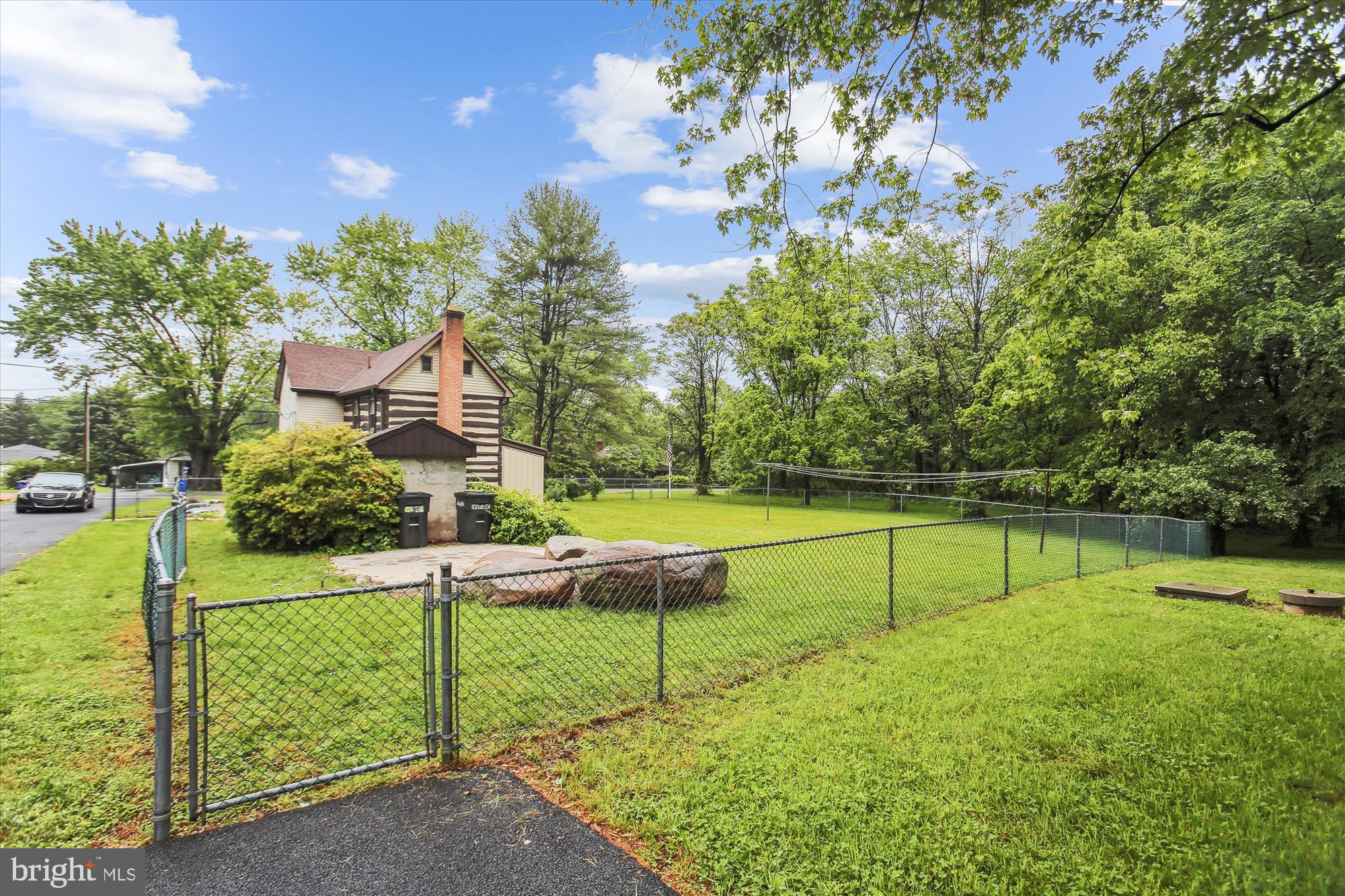 MOUNTAINDALE - Residential