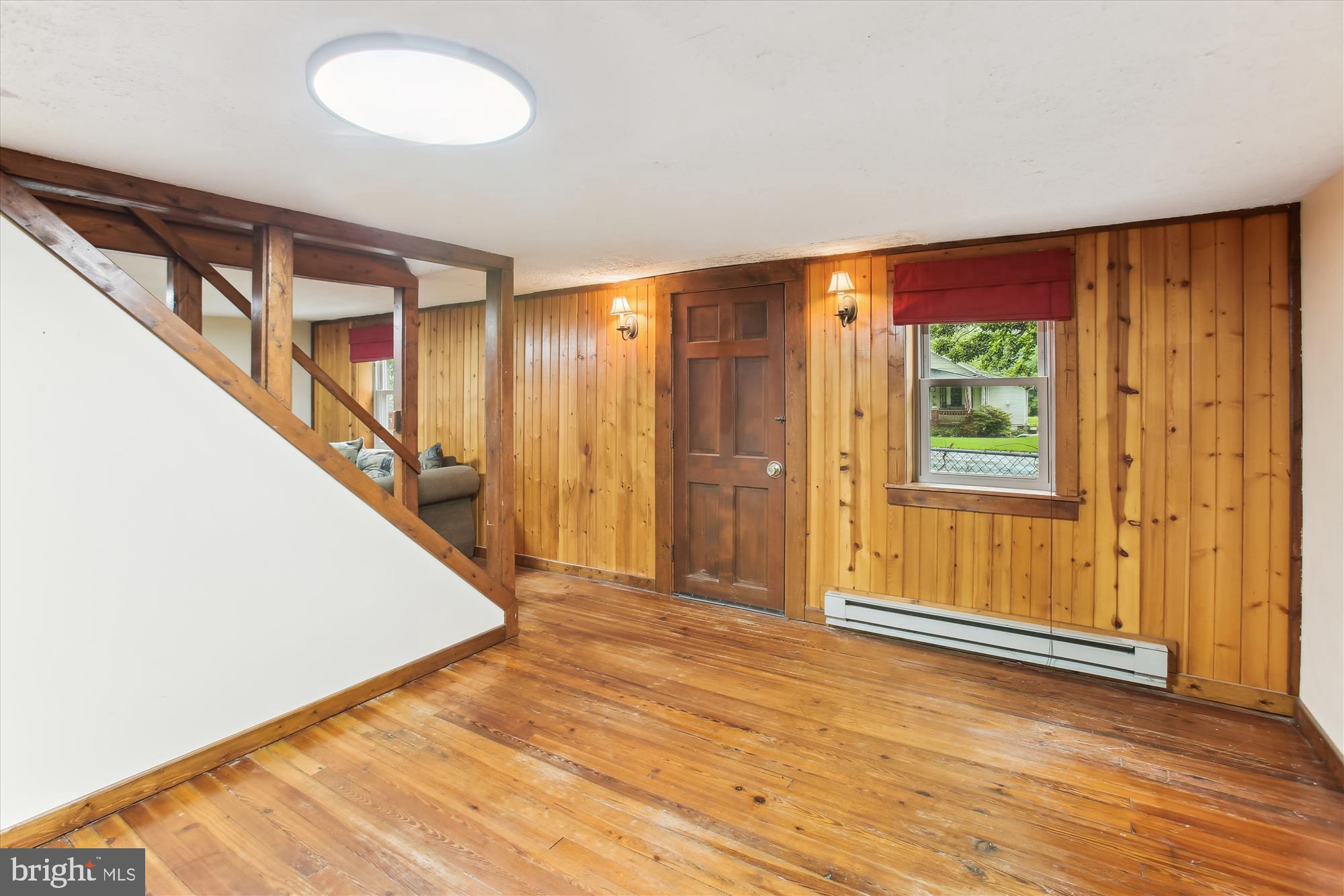 MOUNTAINDALE - Residential