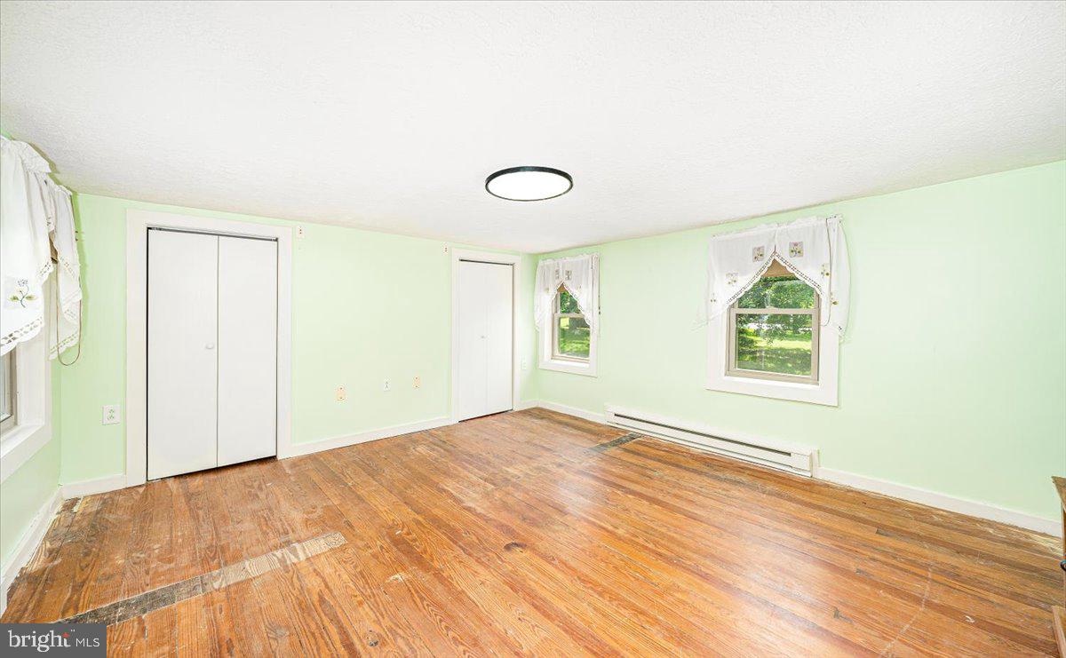 MOUNTAINDALE - Residential