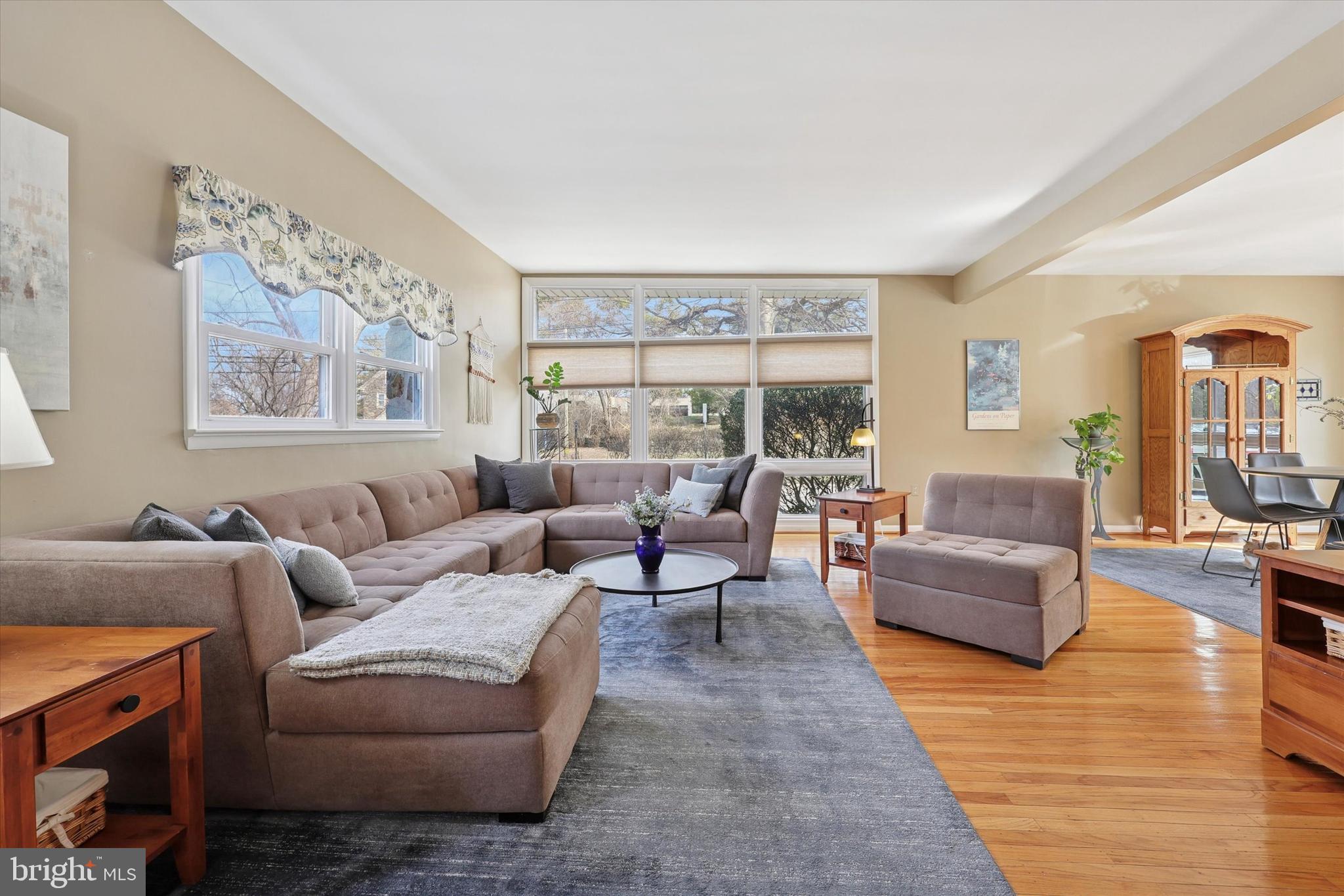 520 MONTGOMERY AVENUE