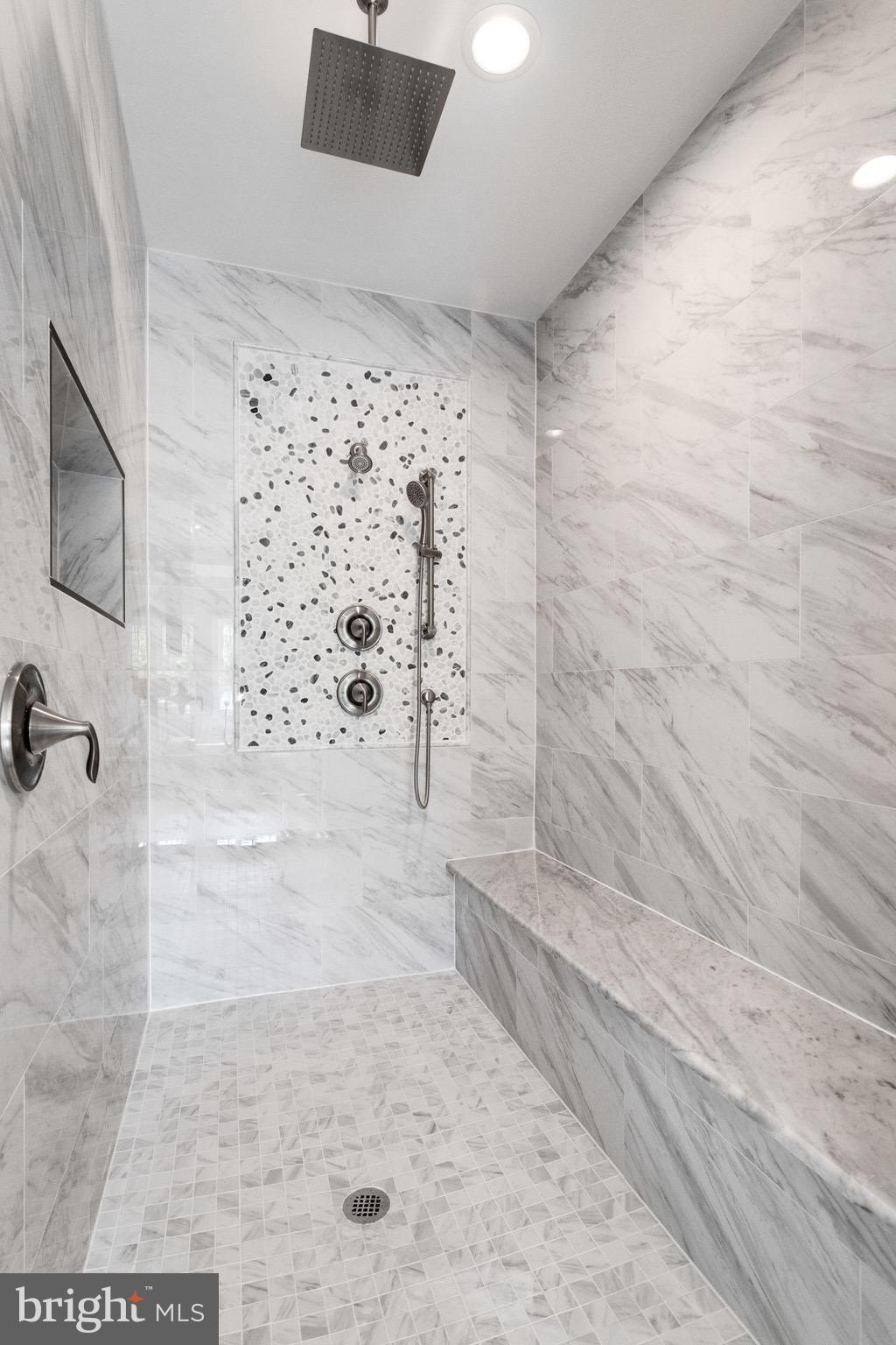 PIMMIT HILLS - Residential