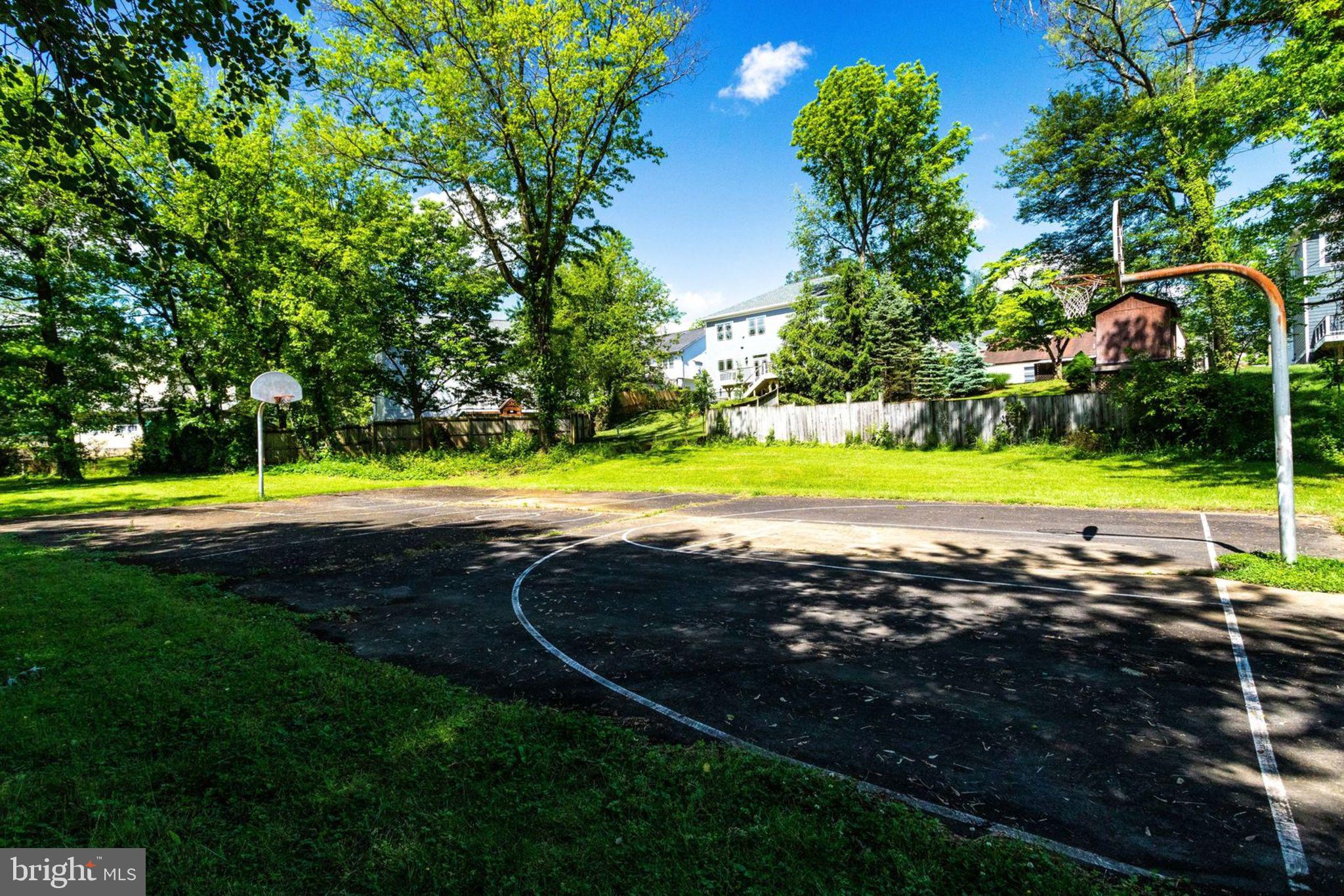 PIMMIT HILLS - Residential