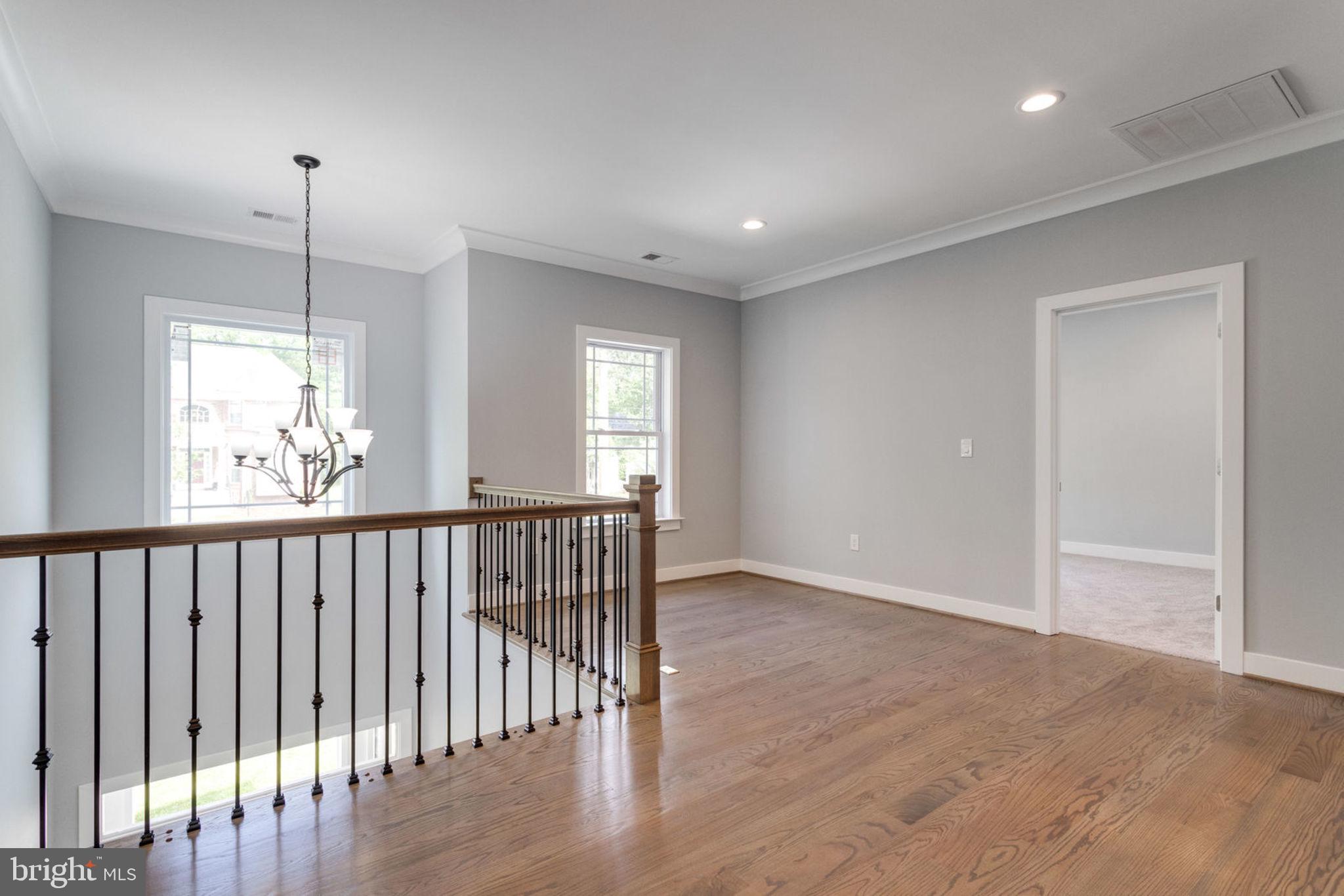 PIMMIT HILLS - Residential