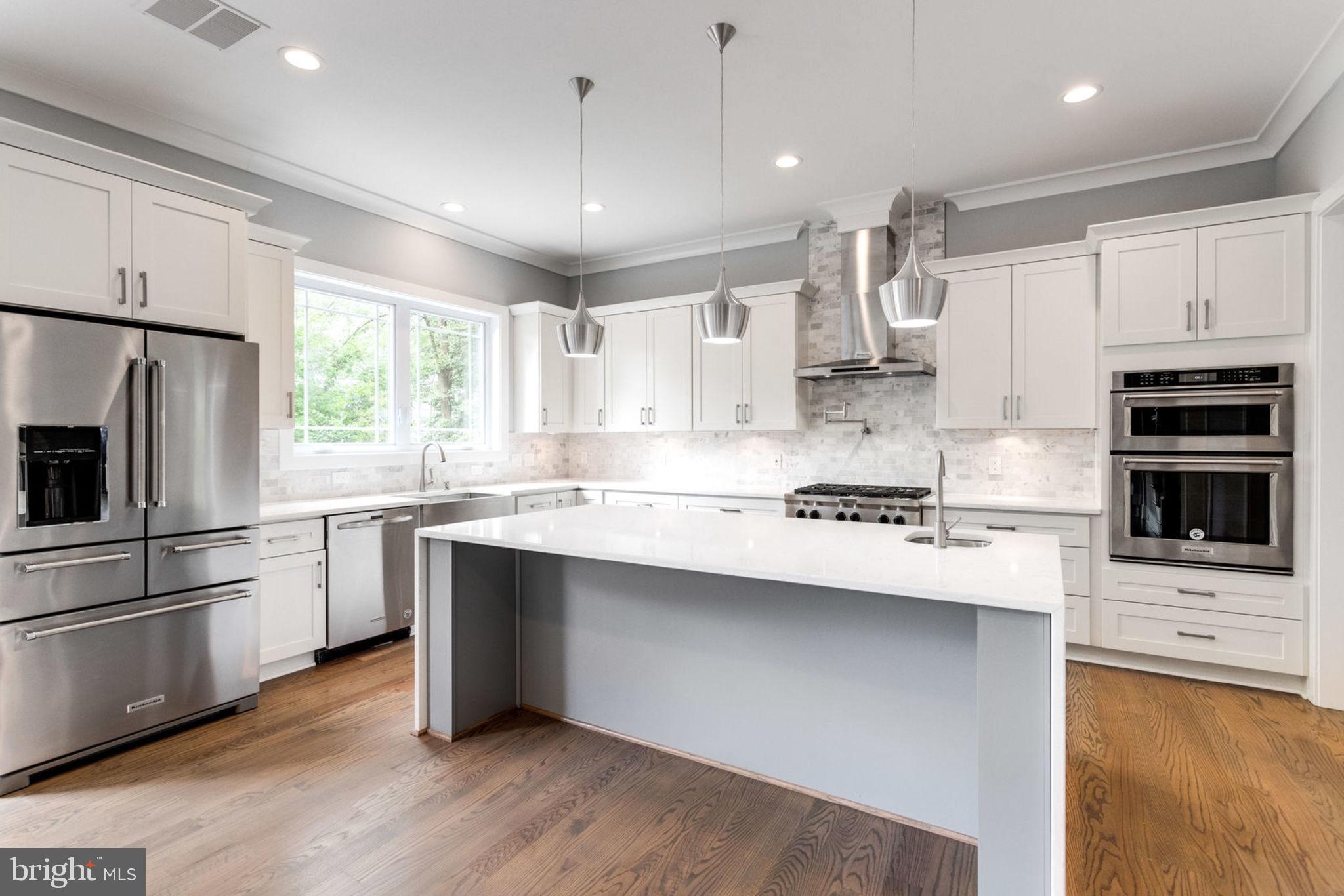 PIMMIT HILLS - Residential