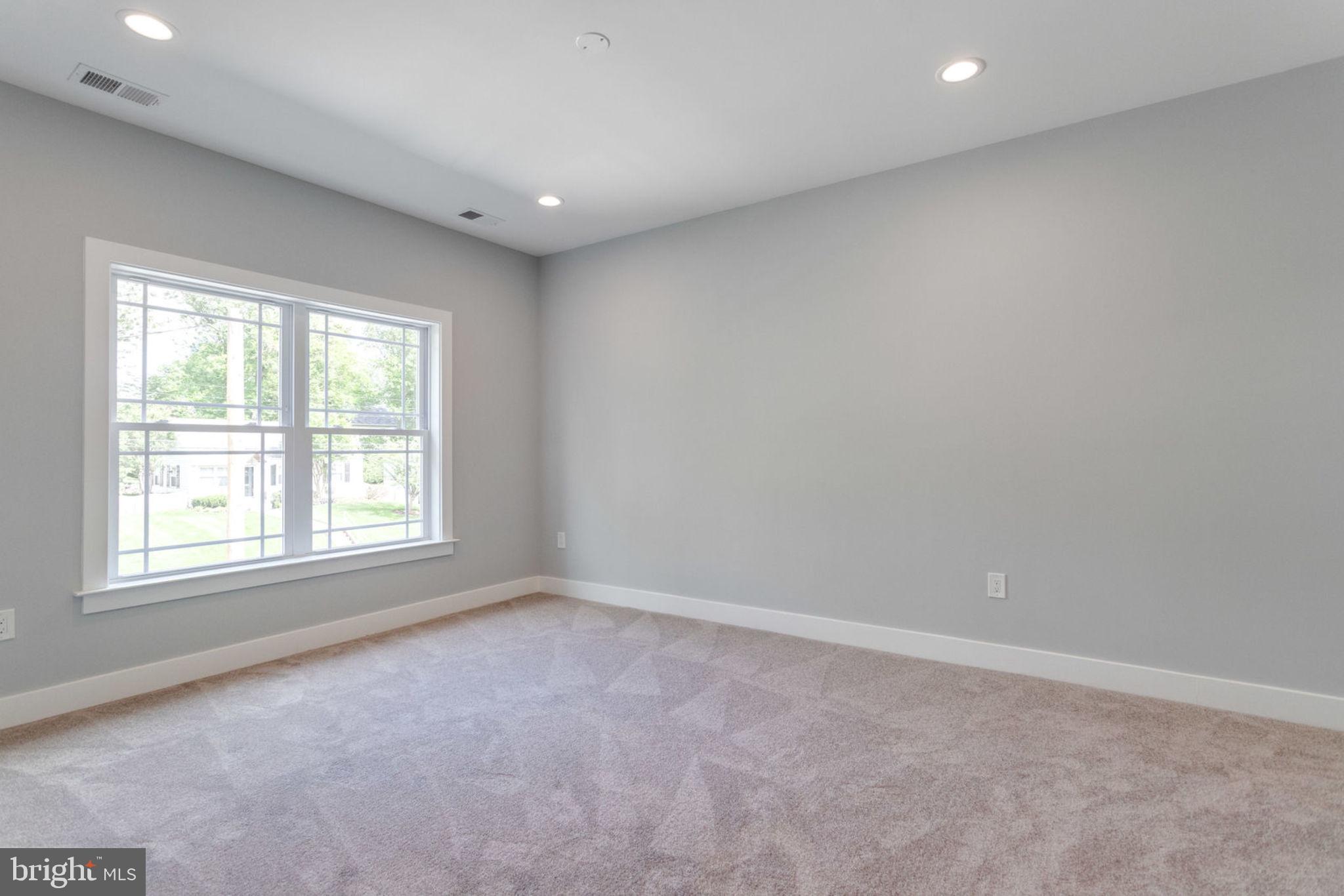 PIMMIT HILLS - Residential