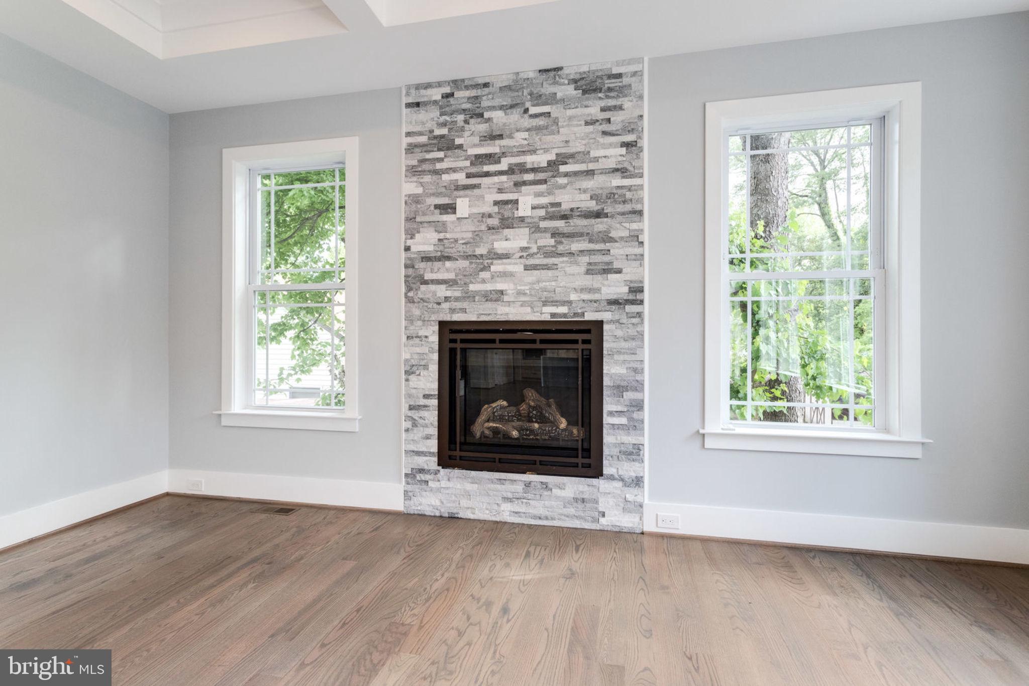 PIMMIT HILLS - Residential