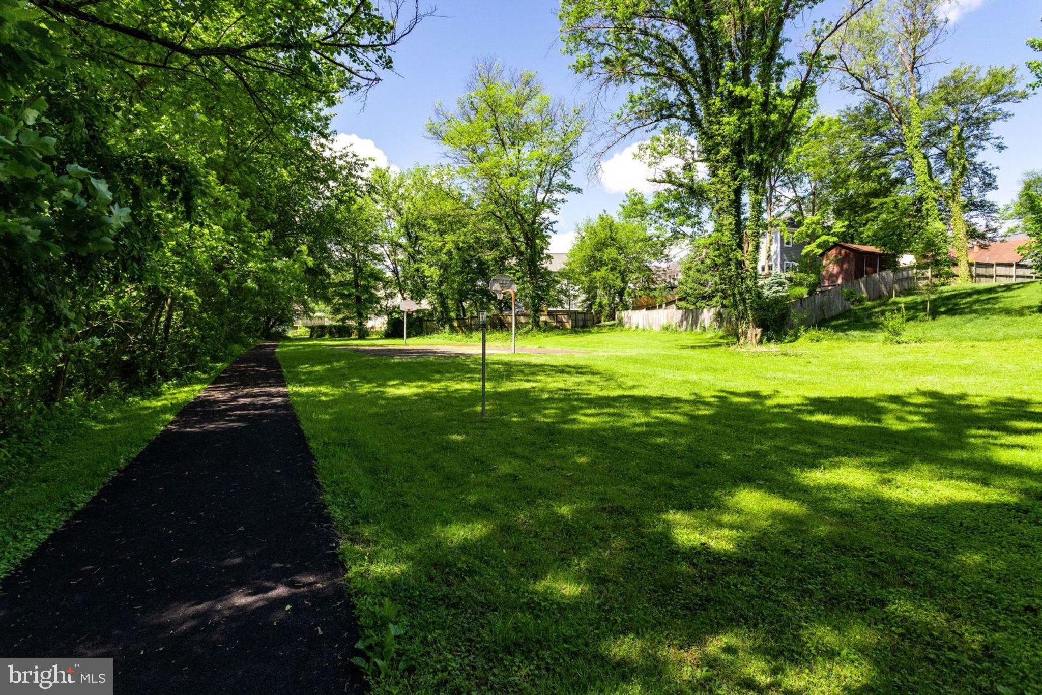 PIMMIT HILLS - Residential