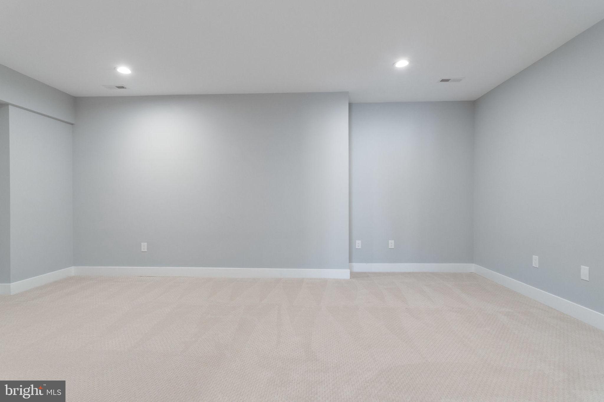 PIMMIT HILLS - Residential