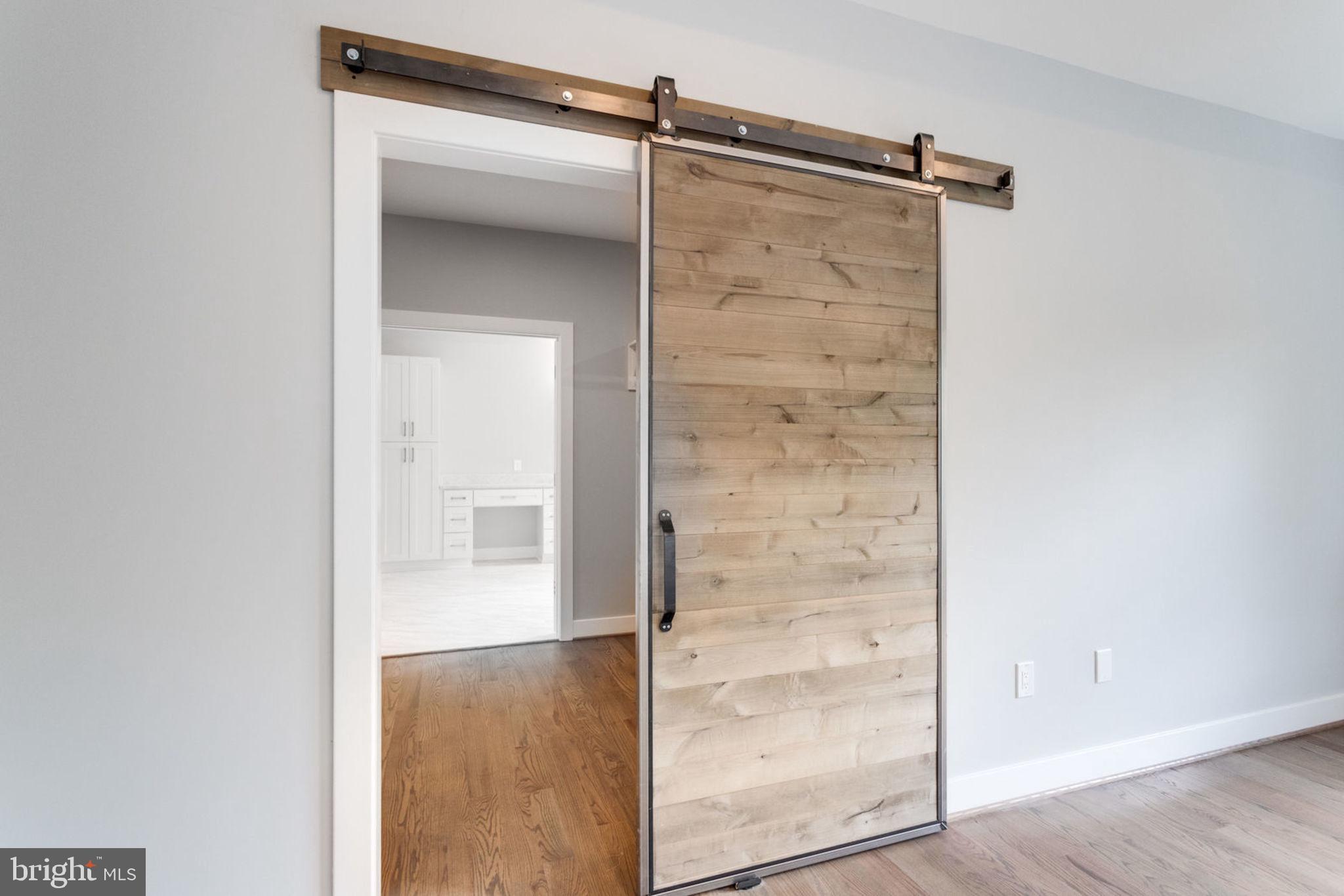 PIMMIT HILLS - Residential