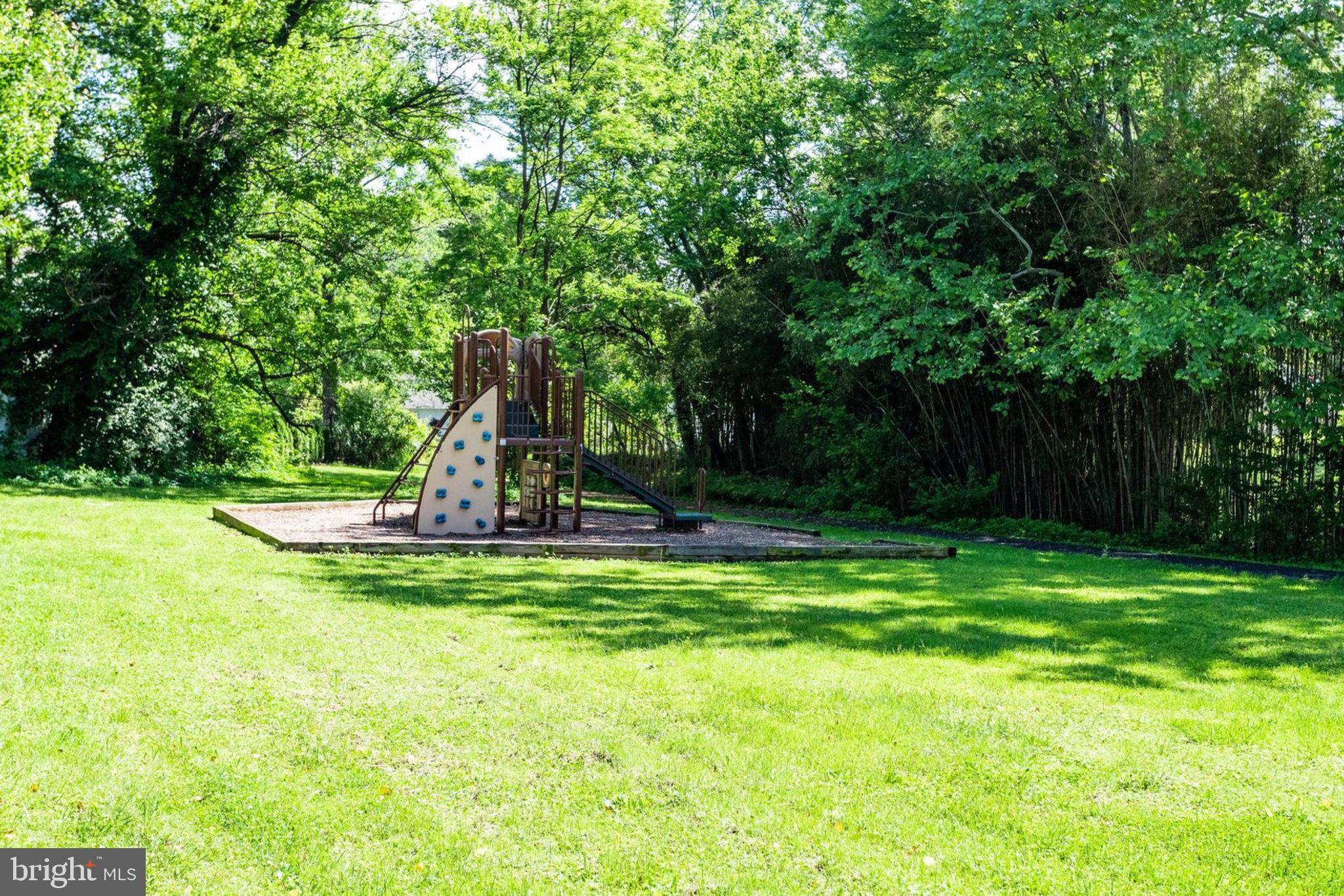 PIMMIT HILLS - Residential