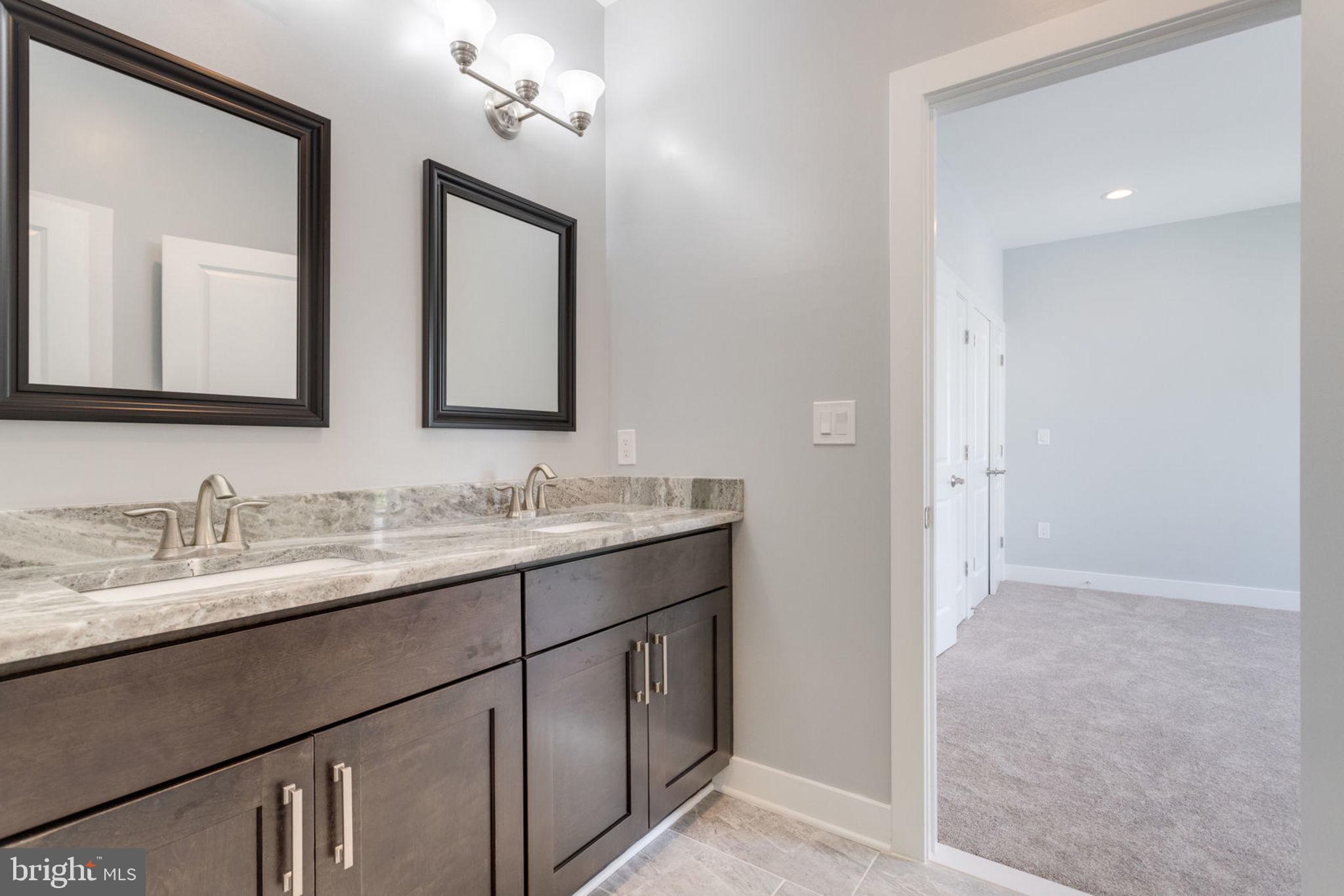 PIMMIT HILLS - Residential