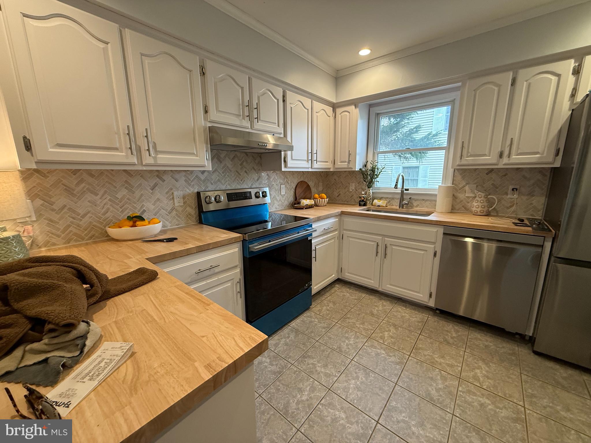 ST MARTINS BY THE BAY - Residential