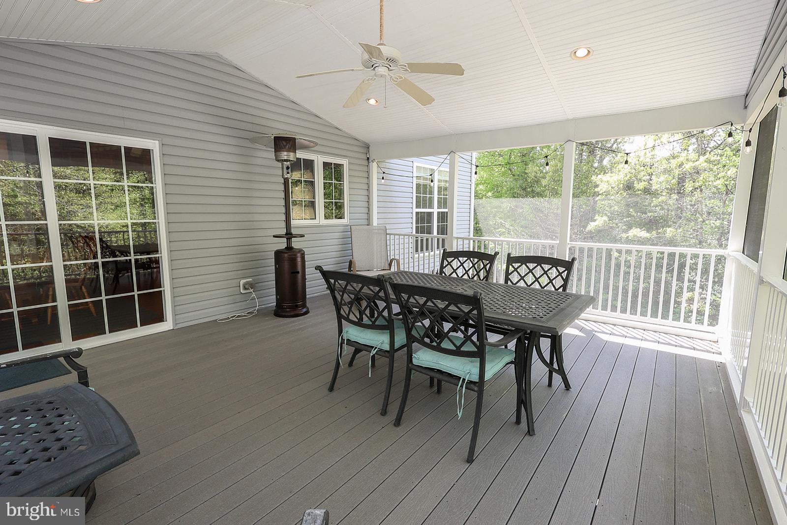 NEWTON MANOR - Residential