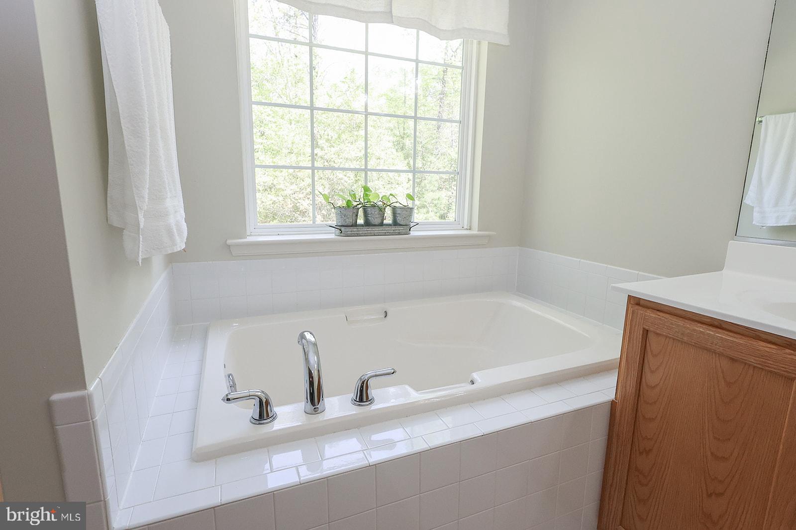 NEWTON MANOR - Residential