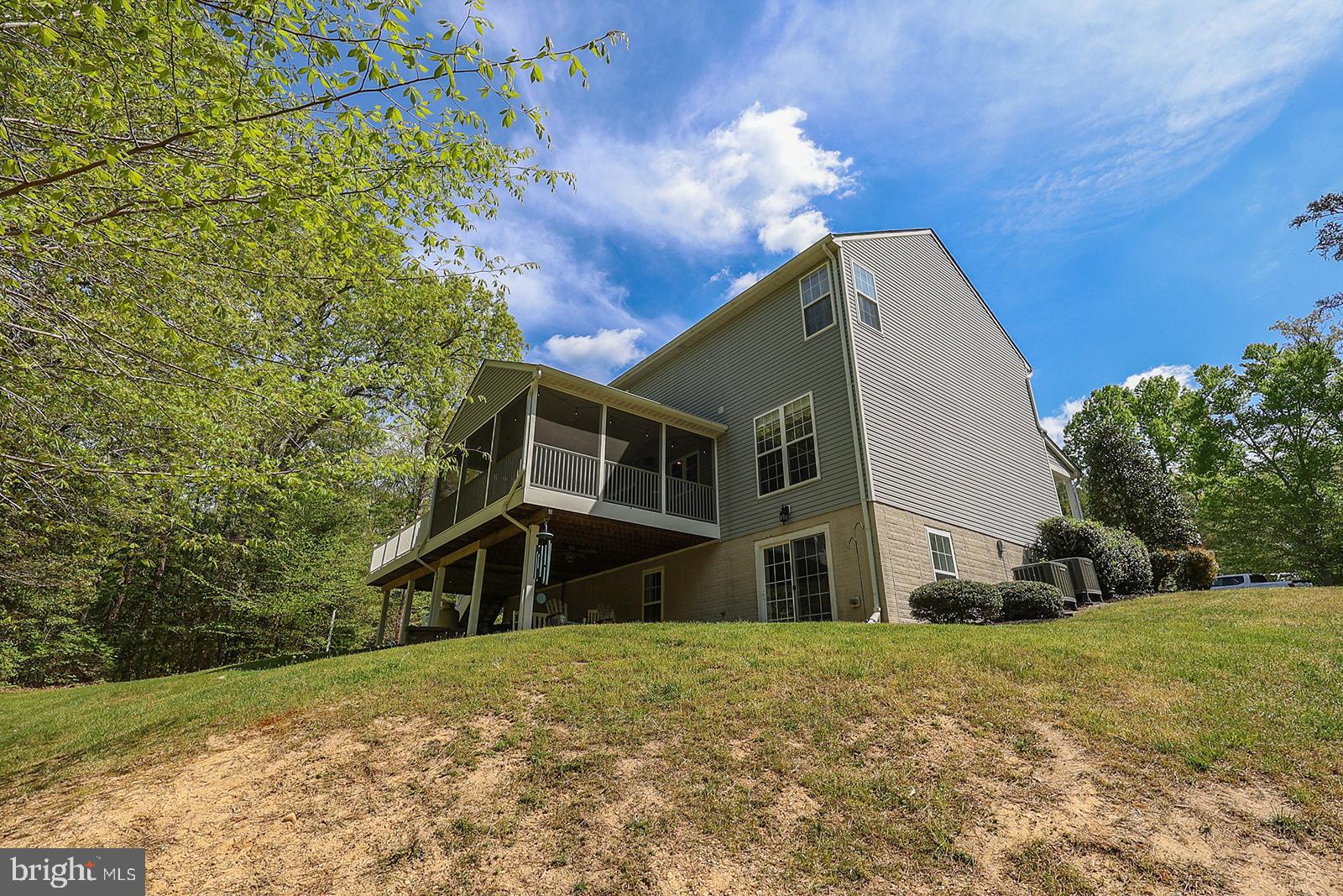 NEWTON MANOR - Residential