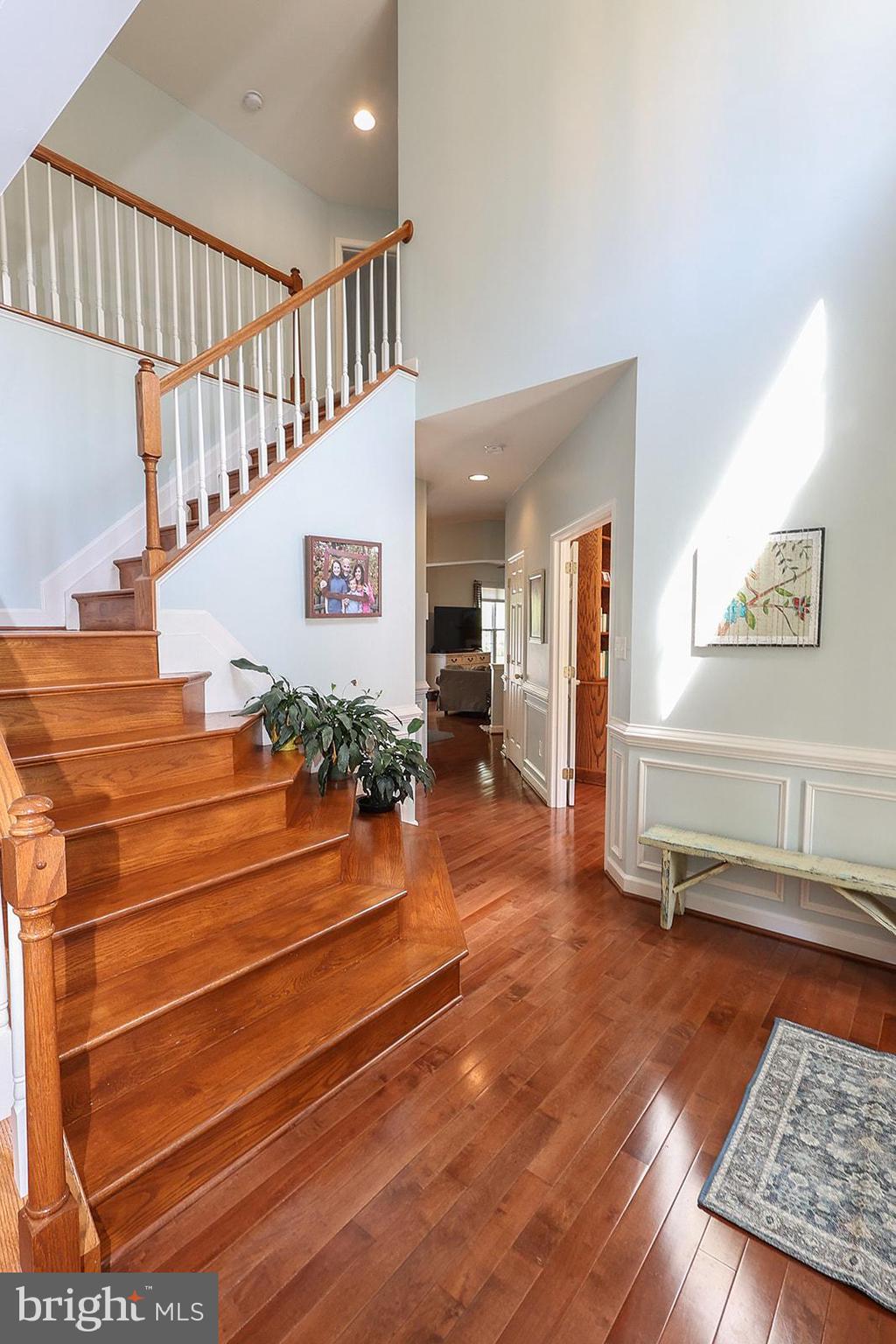 NEWTON MANOR - Residential