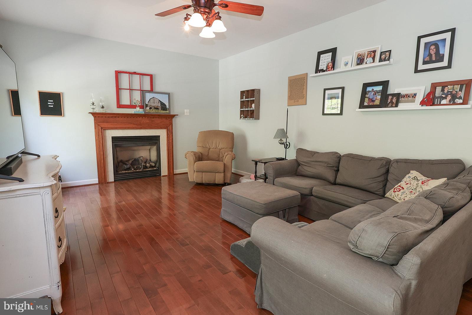 NEWTON MANOR - Residential