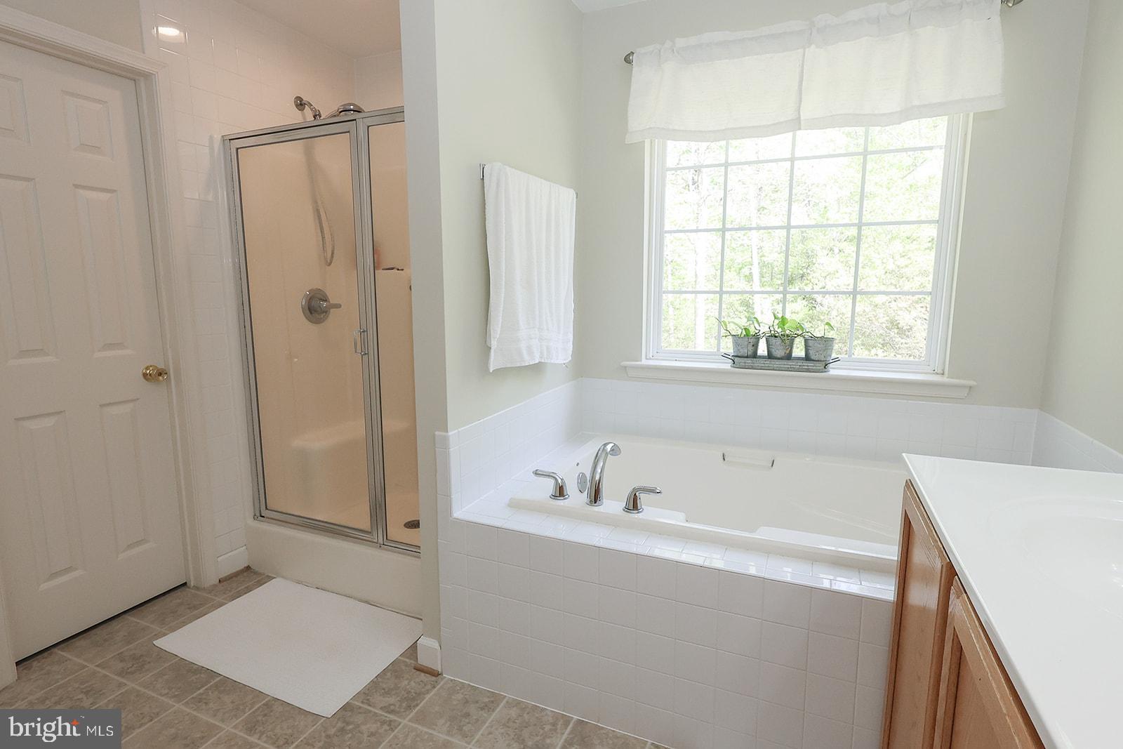 NEWTON MANOR - Residential