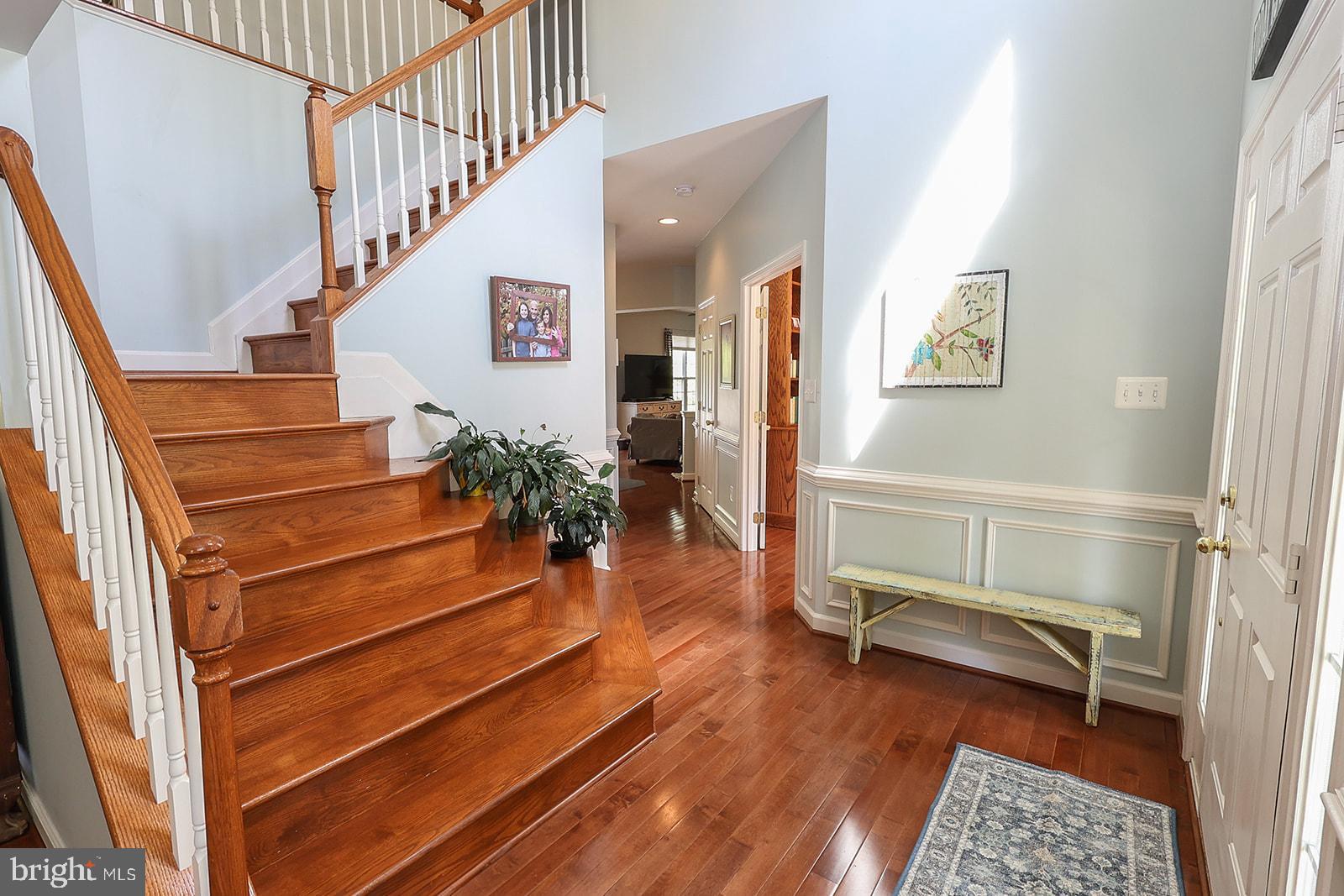 NEWTON MANOR - Residential