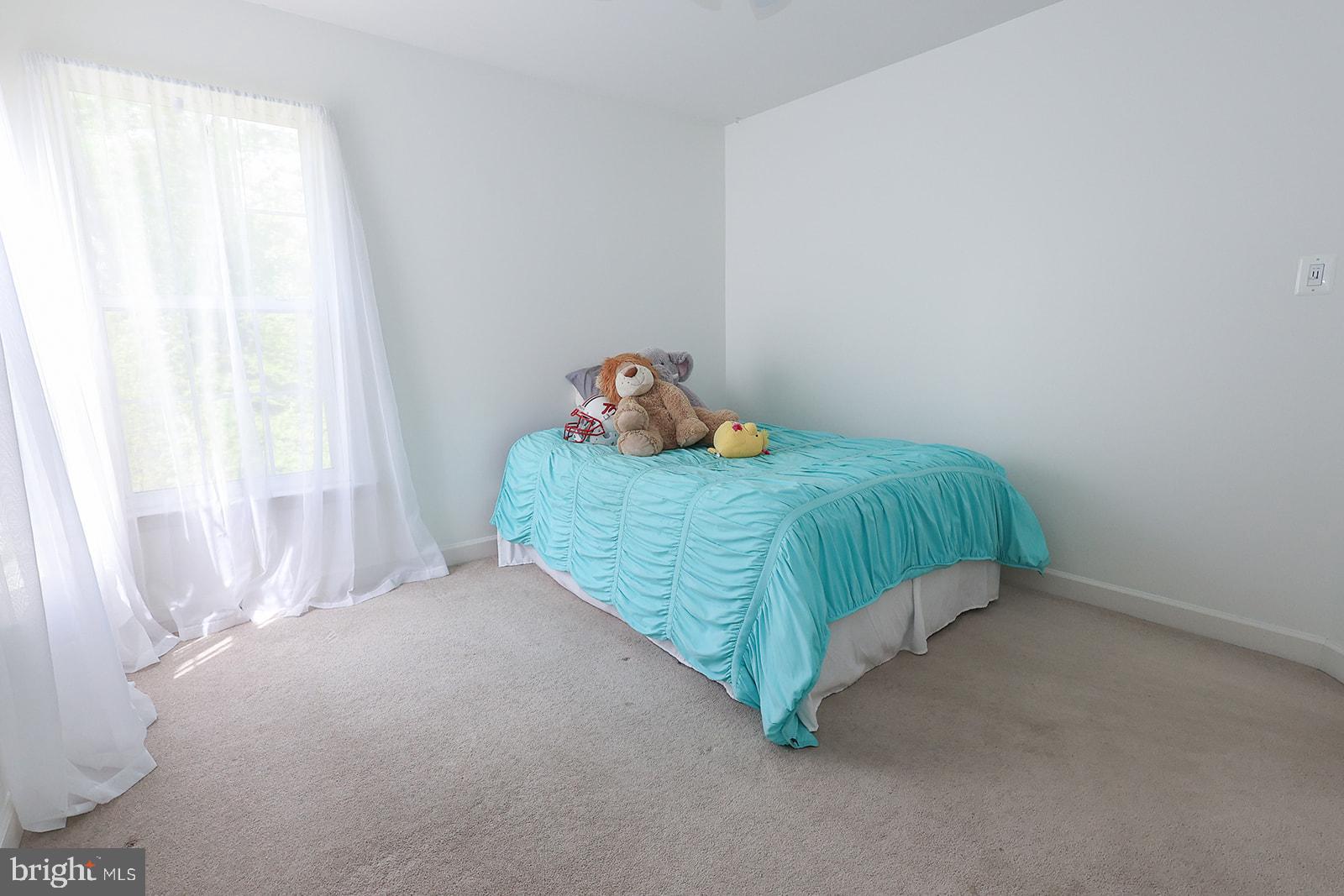 NEWTON MANOR - Residential