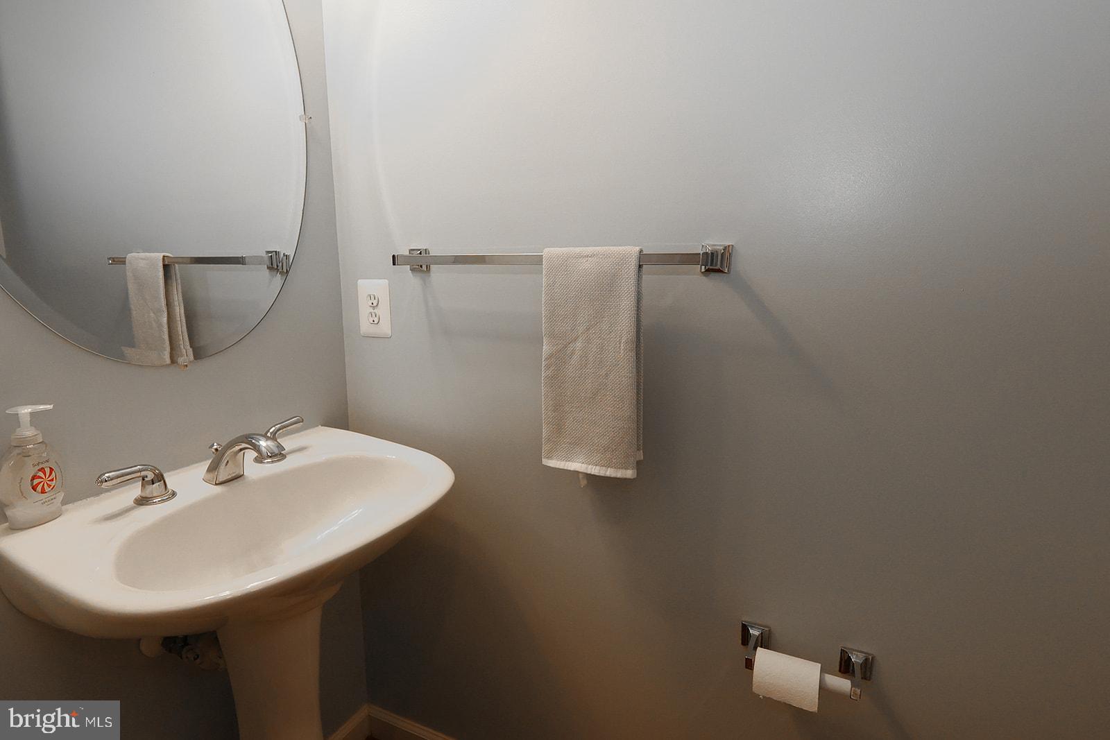 NEWTON MANOR - Residential