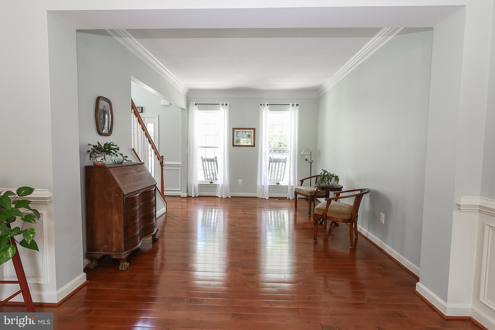 NEWTON MANOR - Residential