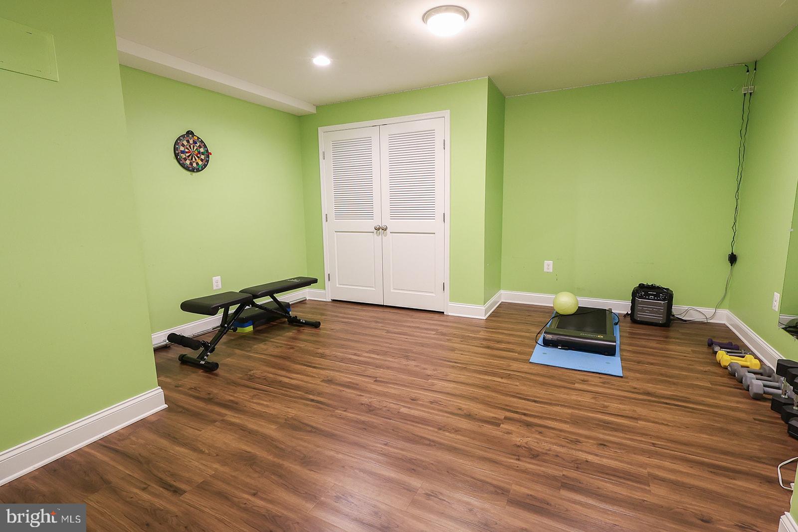 NEWTON MANOR - Residential