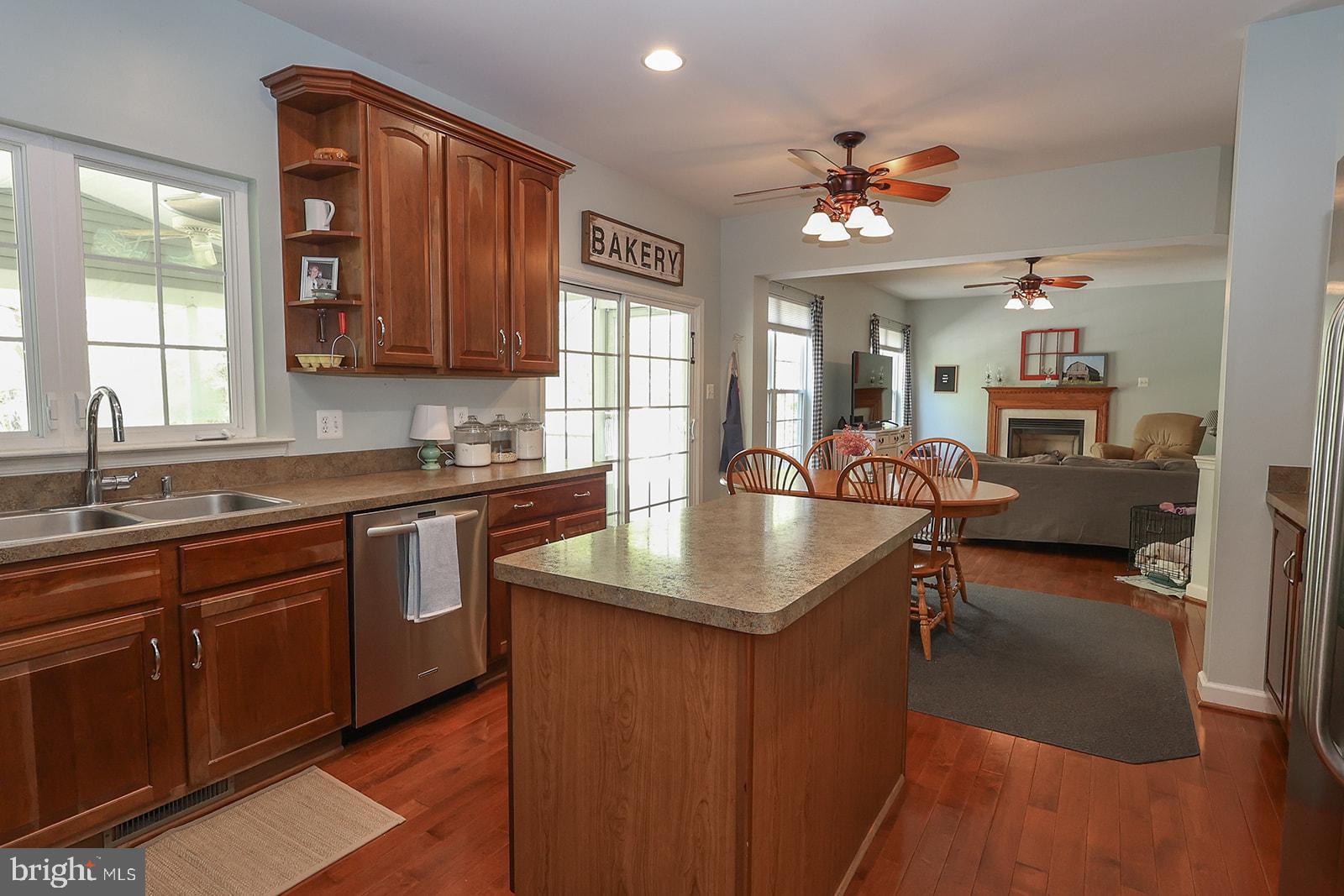 NEWTON MANOR - Residential