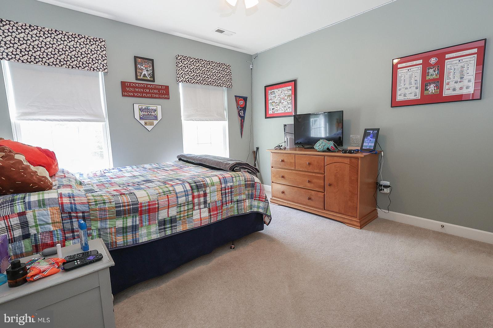 NEWTON MANOR - Residential