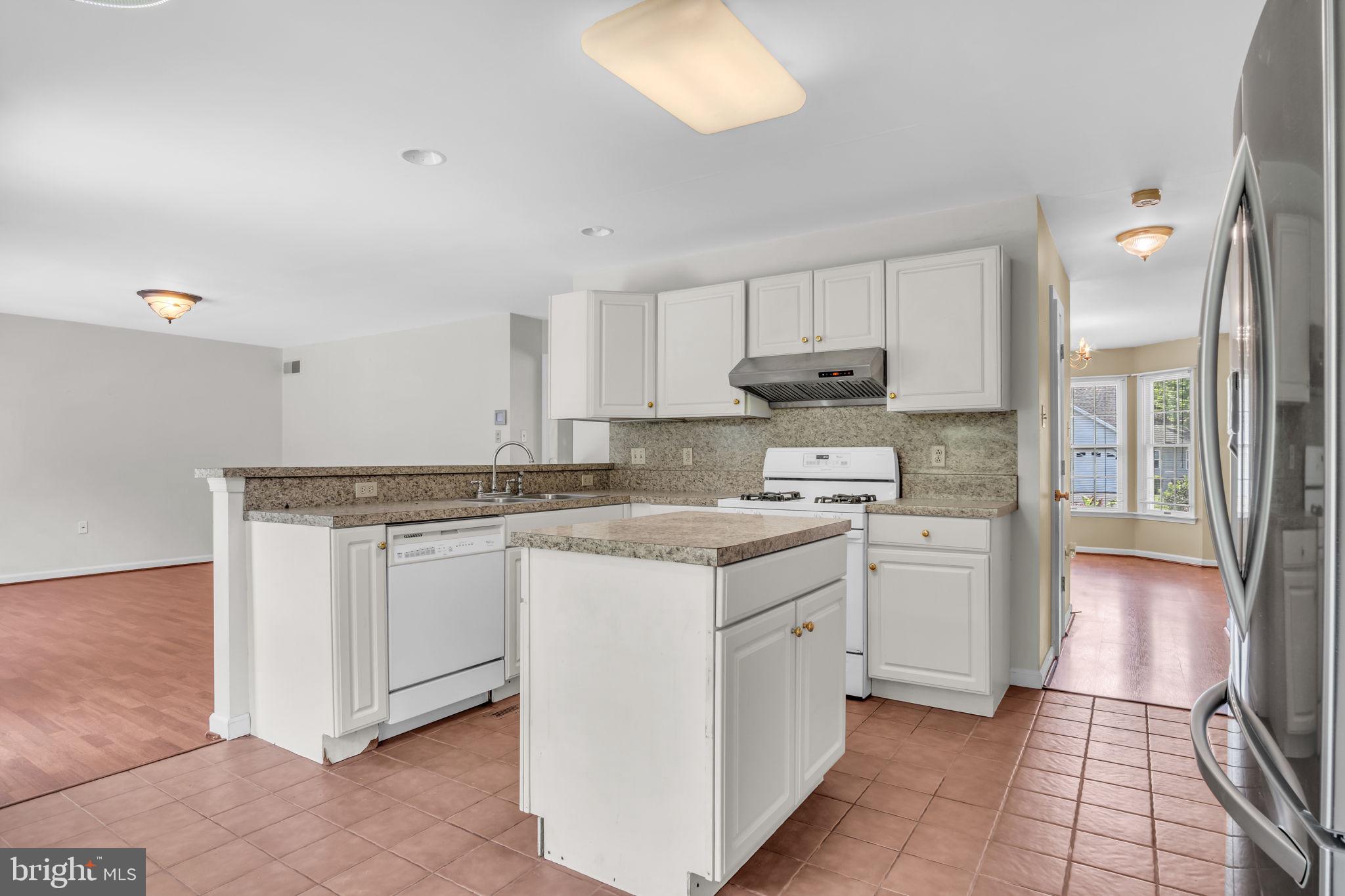 TURNBERRY - Residential Lease