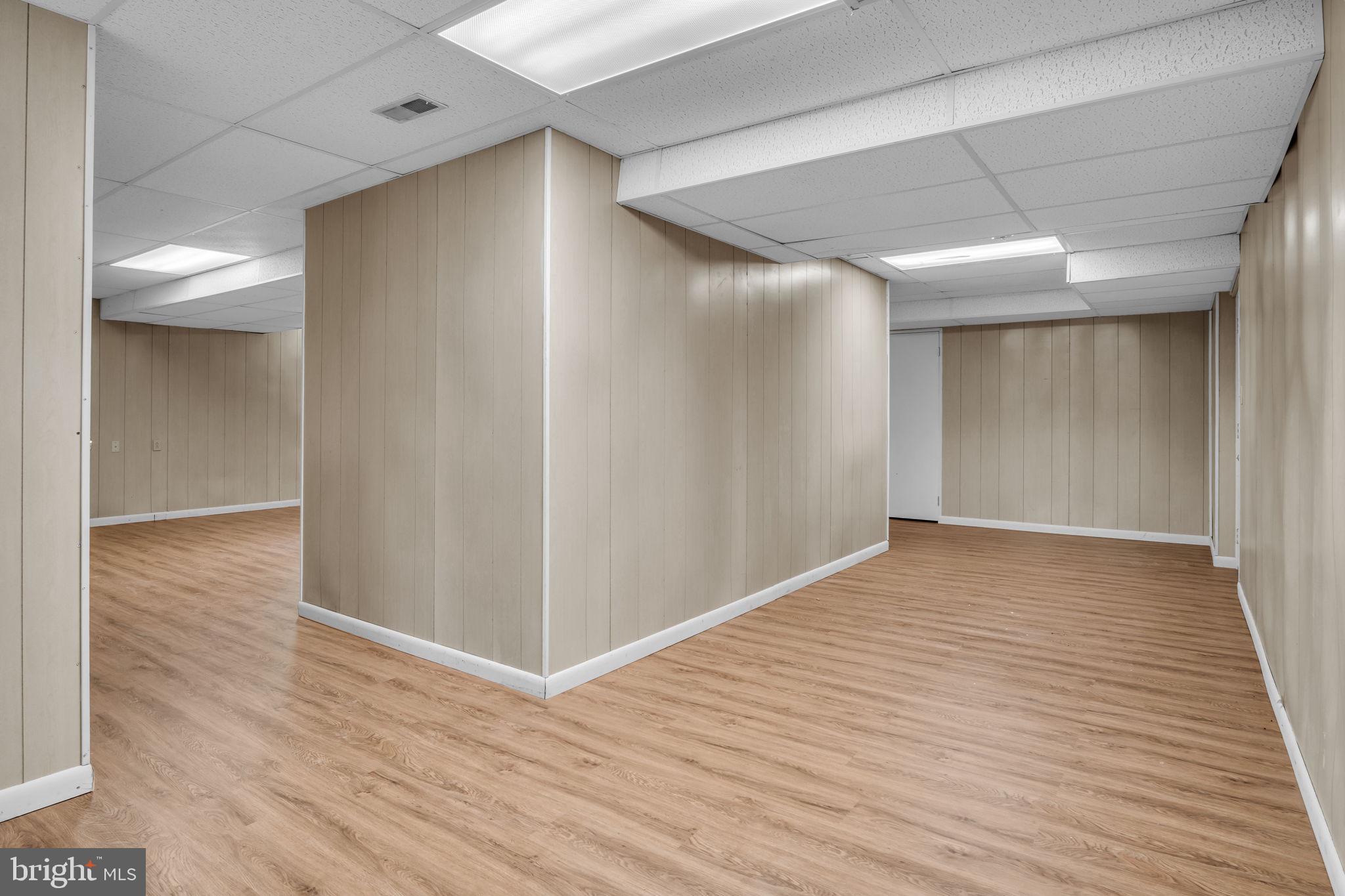 TURNBERRY - Residential Lease