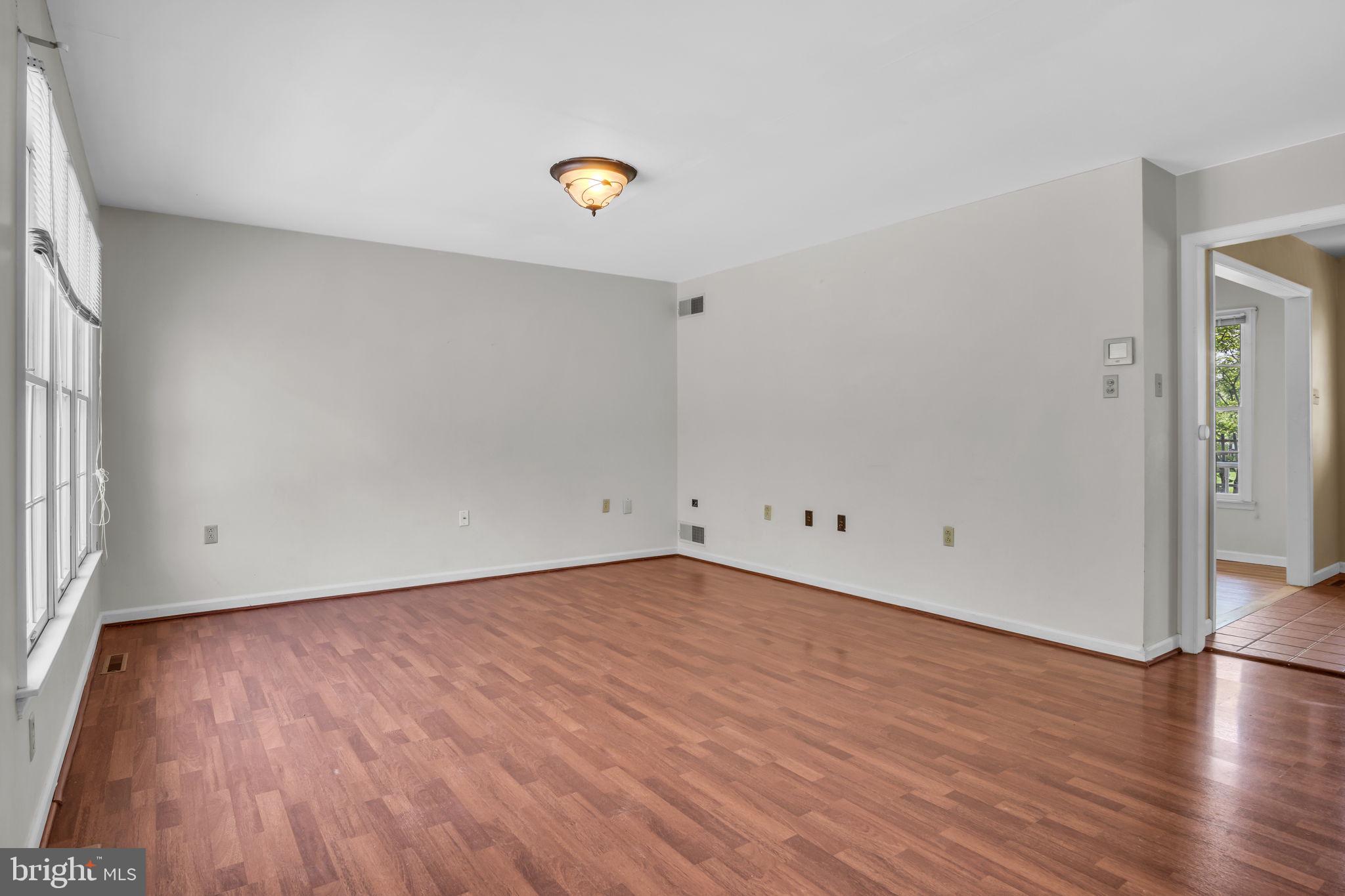 TURNBERRY - Residential Lease