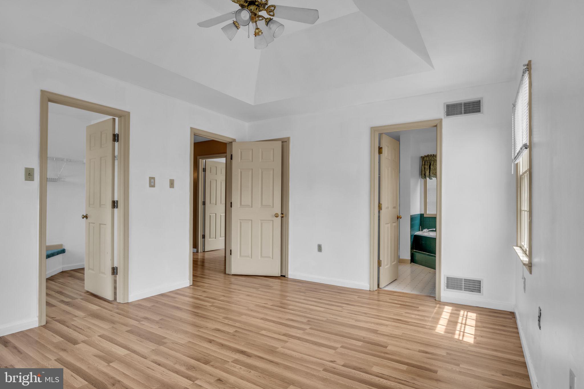 TURNBERRY - Residential Lease