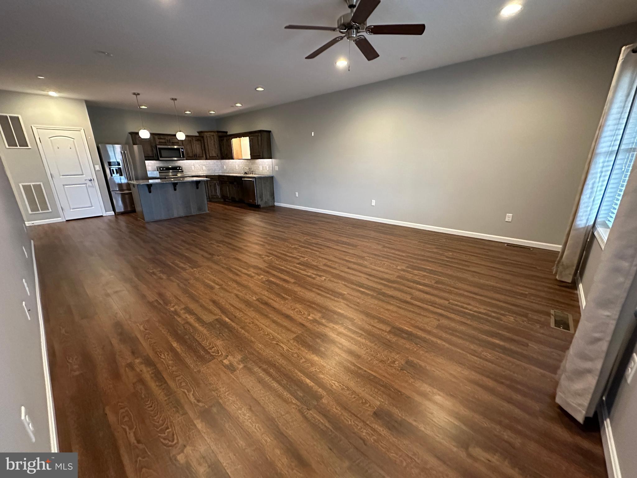 MELROSE MEADOWS III - Residential