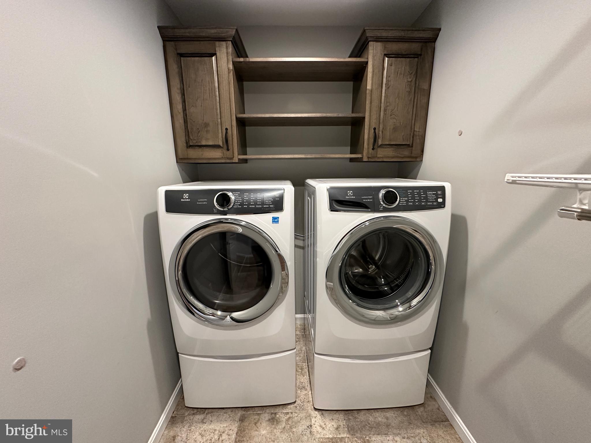 MELROSE MEADOWS III - Residential