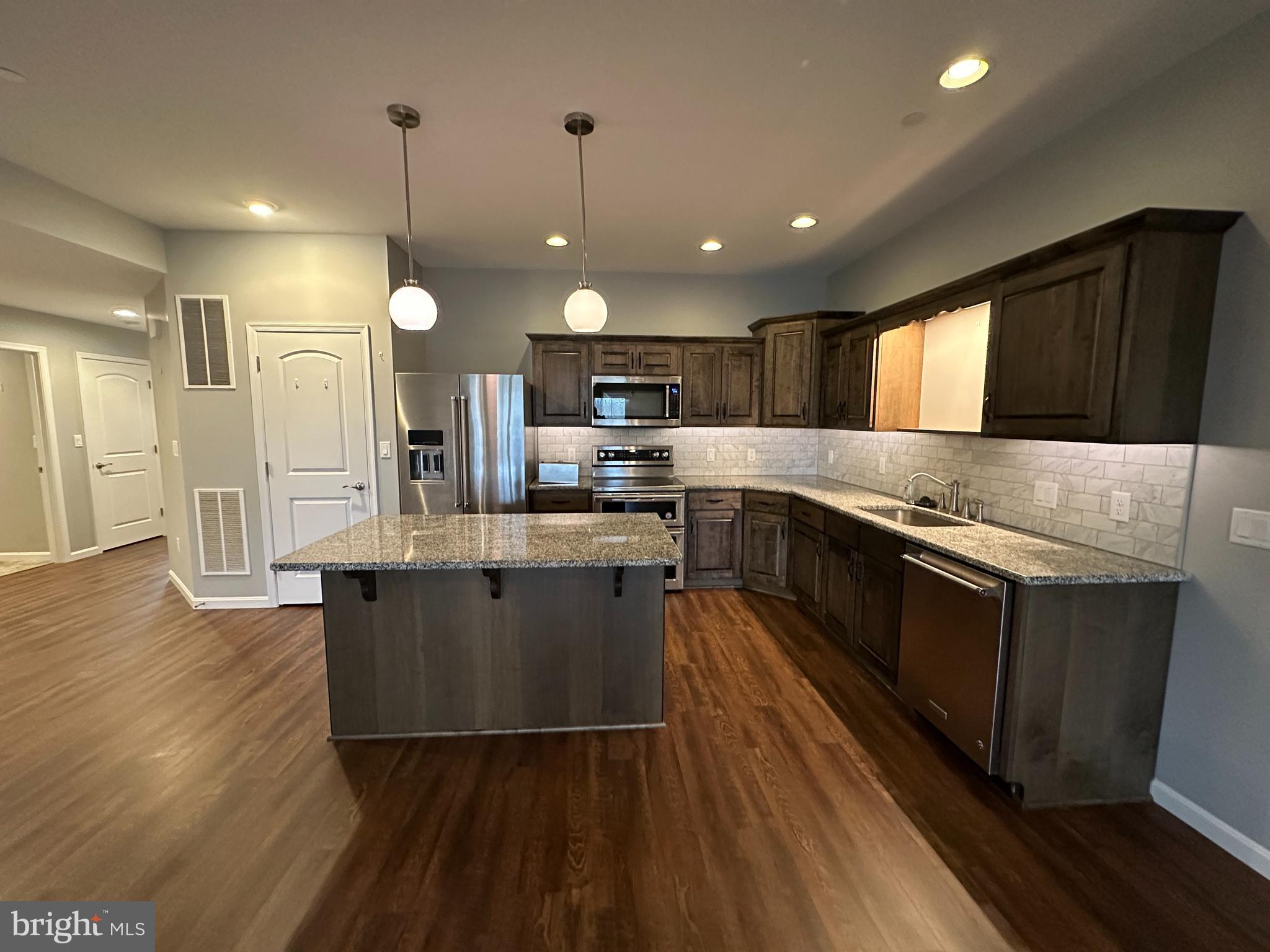 MELROSE MEADOWS III - Residential