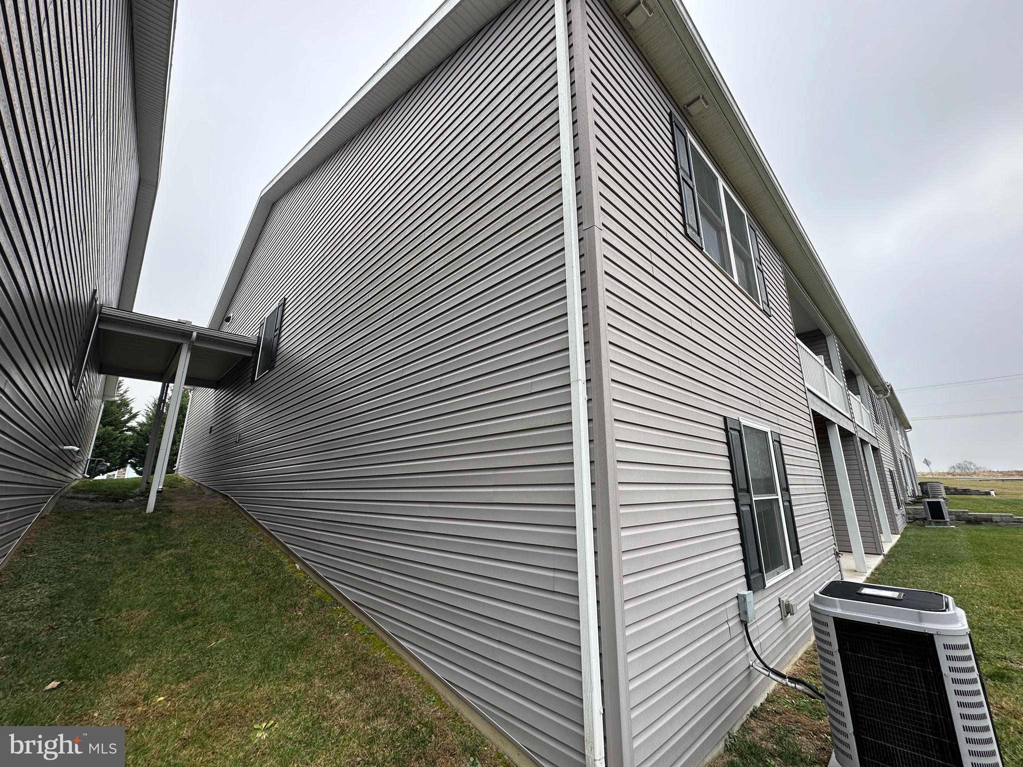 MELROSE MEADOWS III - Residential