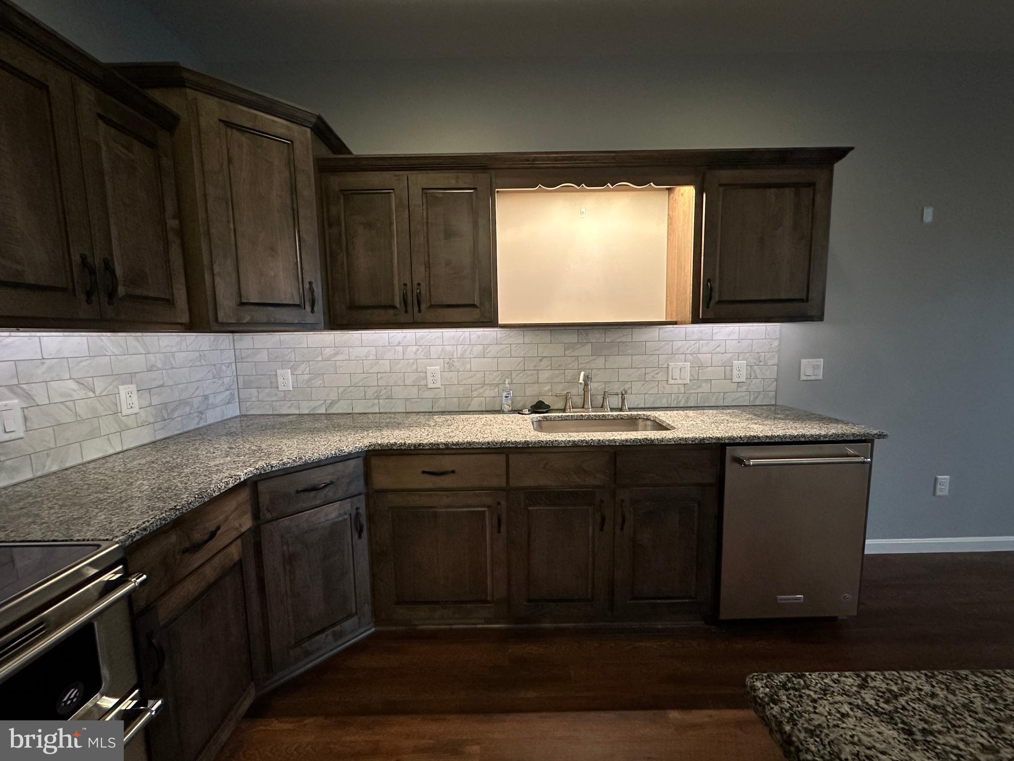 MELROSE MEADOWS III - Residential