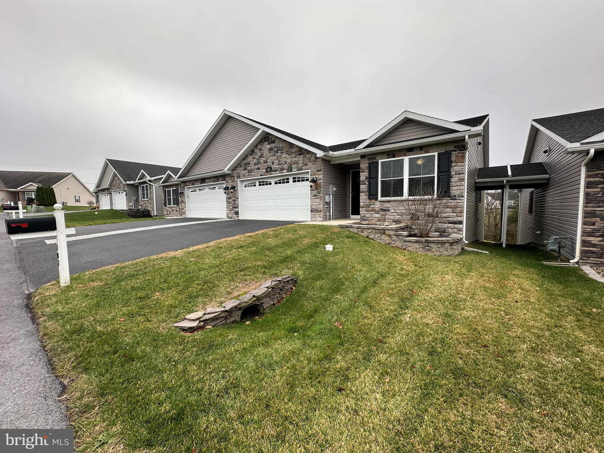 MELROSE MEADOWS III - Residential