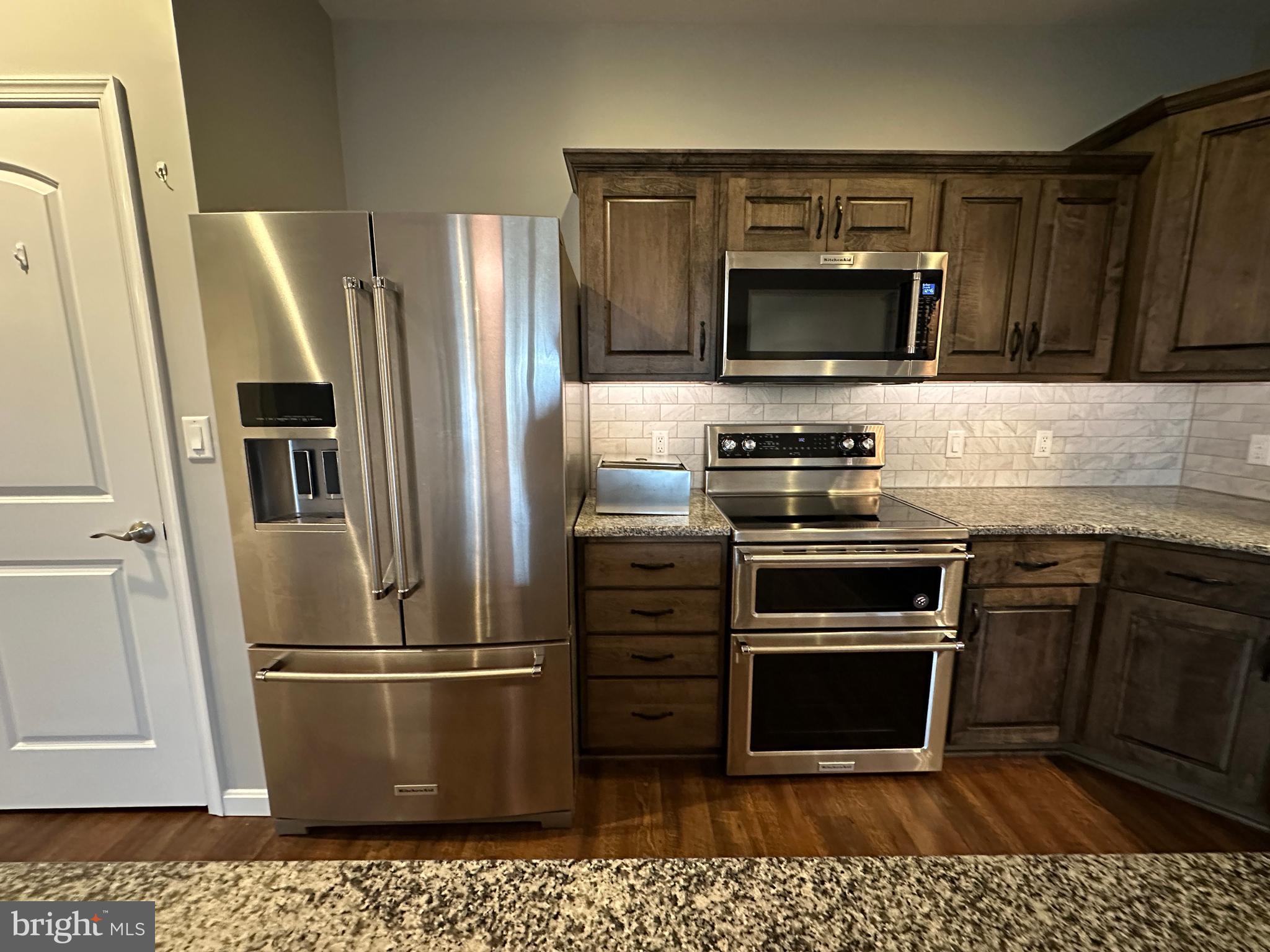 MELROSE MEADOWS III - Residential