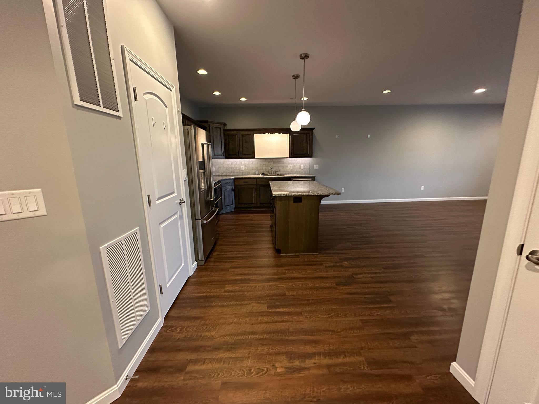 MELROSE MEADOWS III - Residential