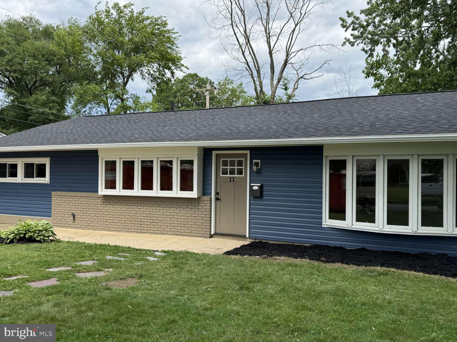 Photo 1 of 23 — 11 METTEN ROAD, NEWARK, DE 19713