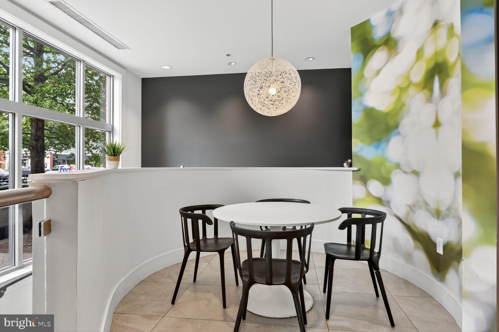 1800 WILSON - Residential